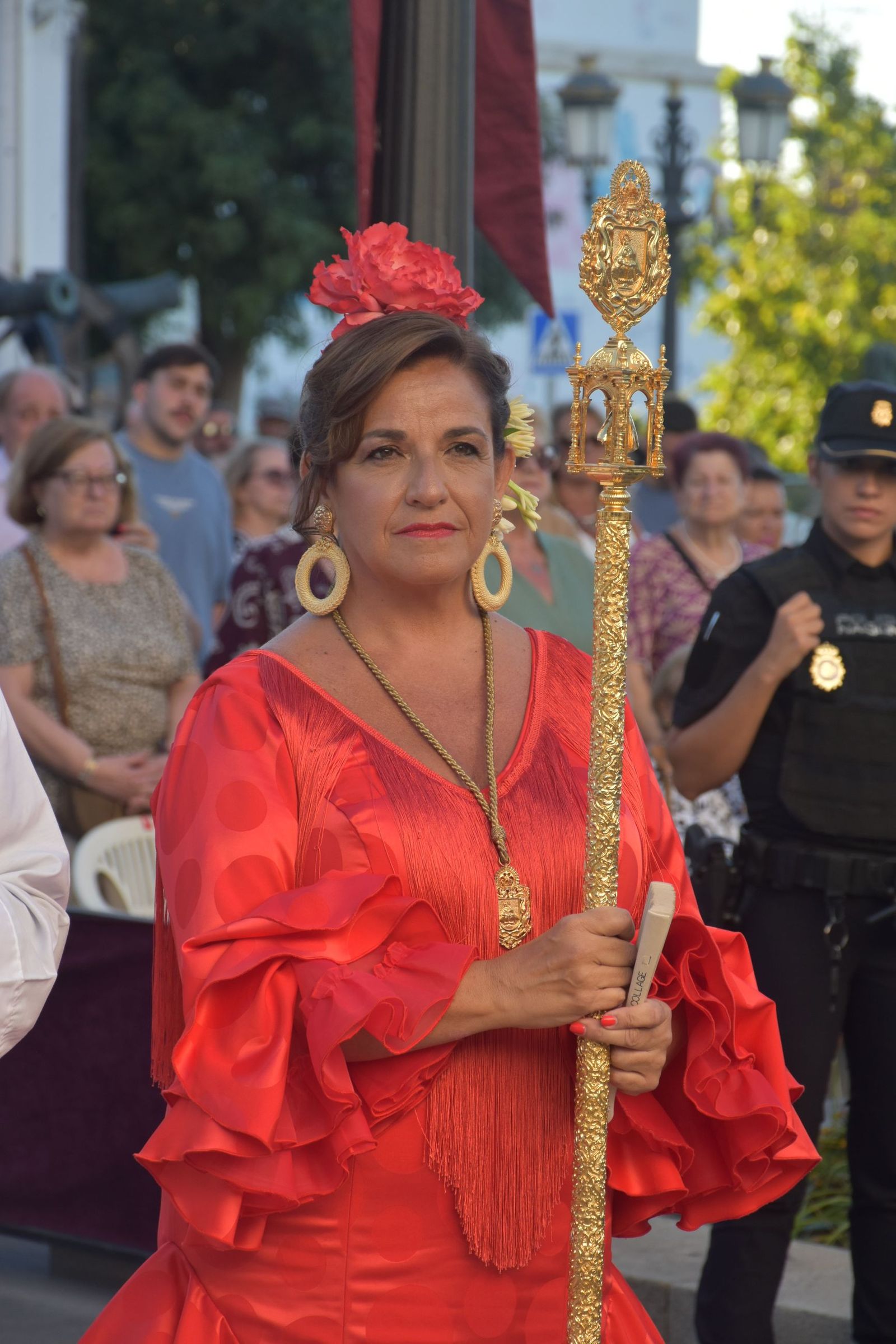 Los ceutíes vuelven a encontrarse con su Madre entre flores, esperanza y lágrimas contenidas
