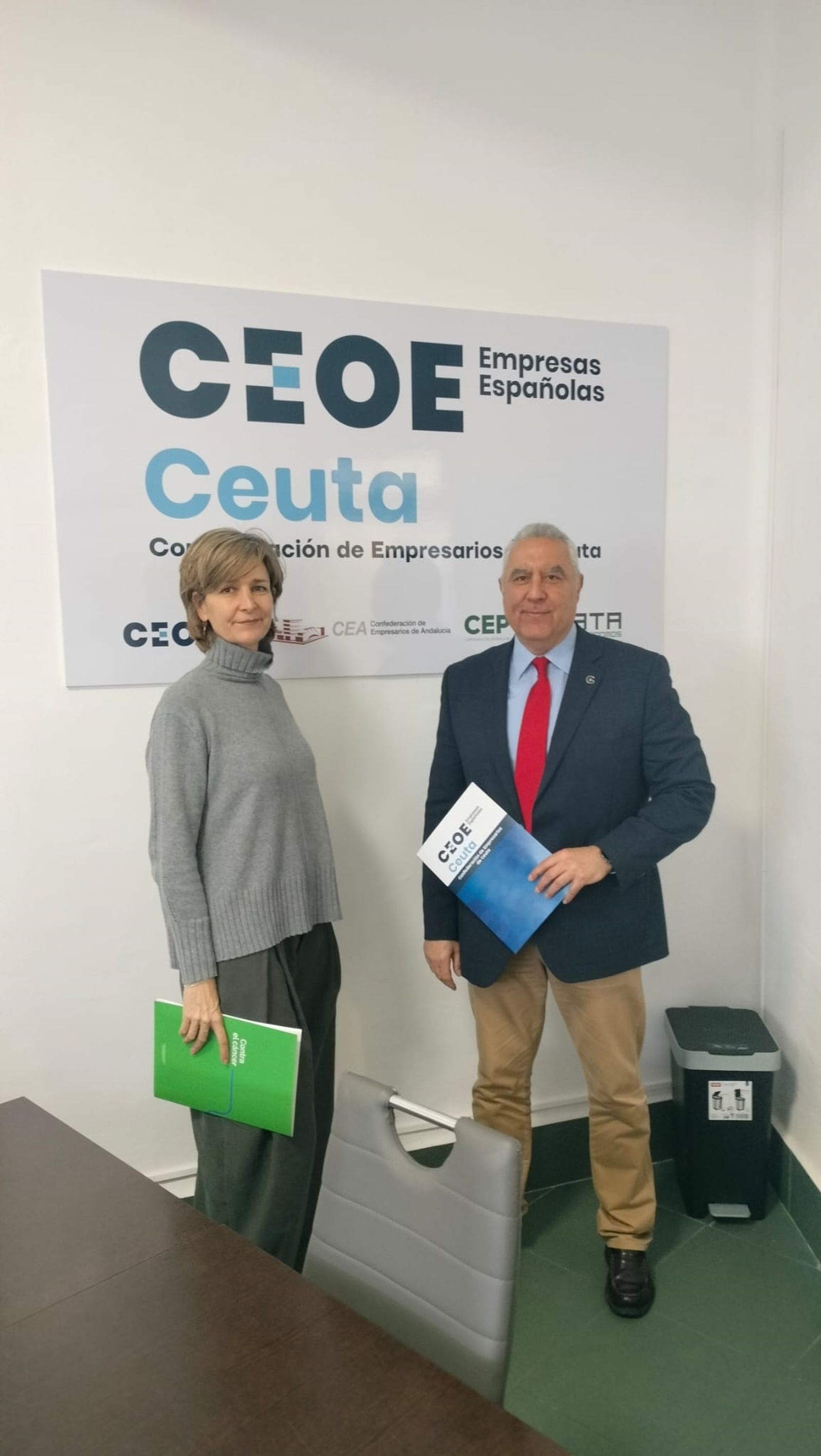 La CECE firma un convenio de colaboración con la Asociación Española Contra el Cáncer en Ceuta