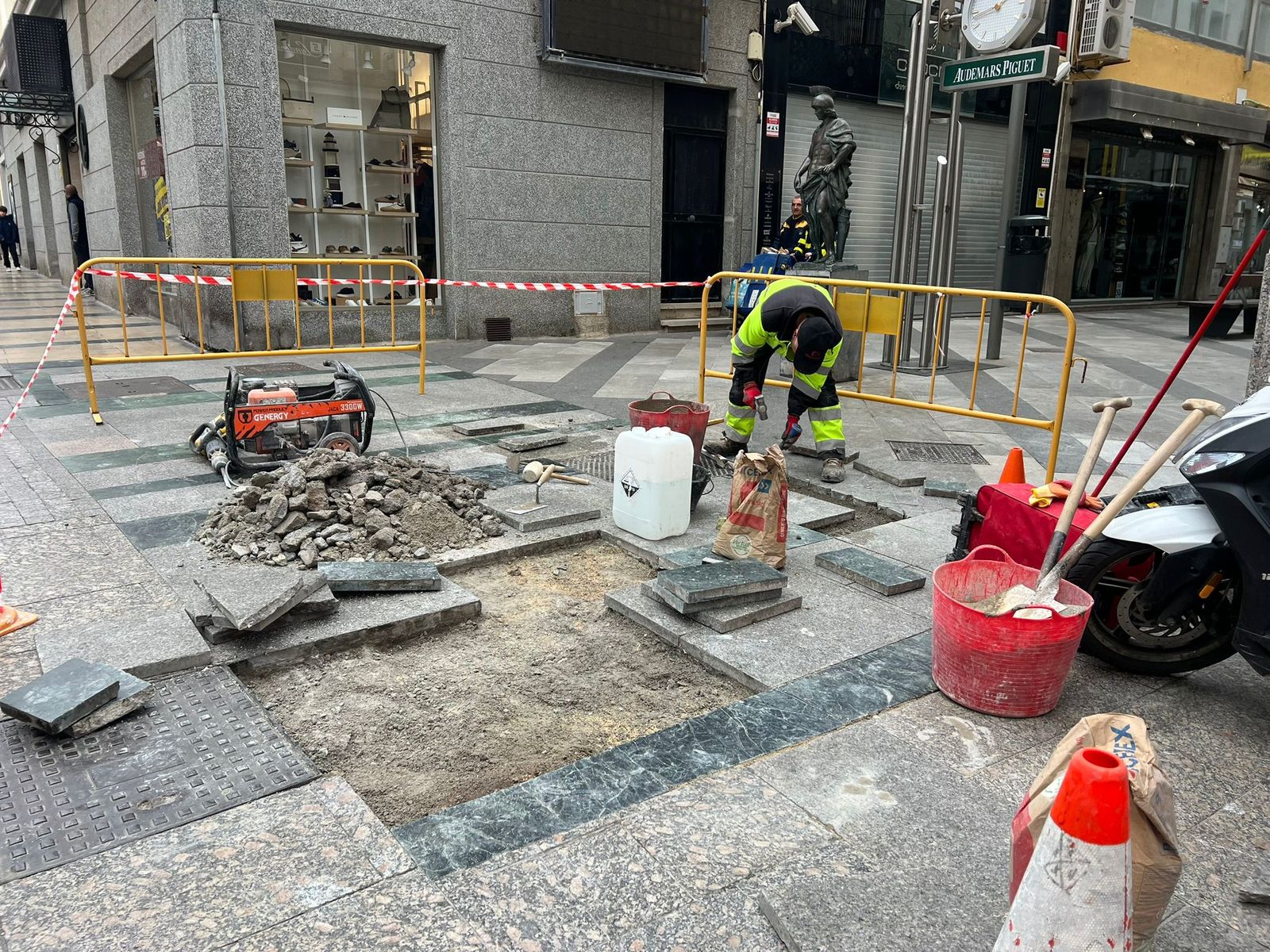 Obimace pone ‘a punto’ las calles ceutíes de cara a La Cuna de la Legión