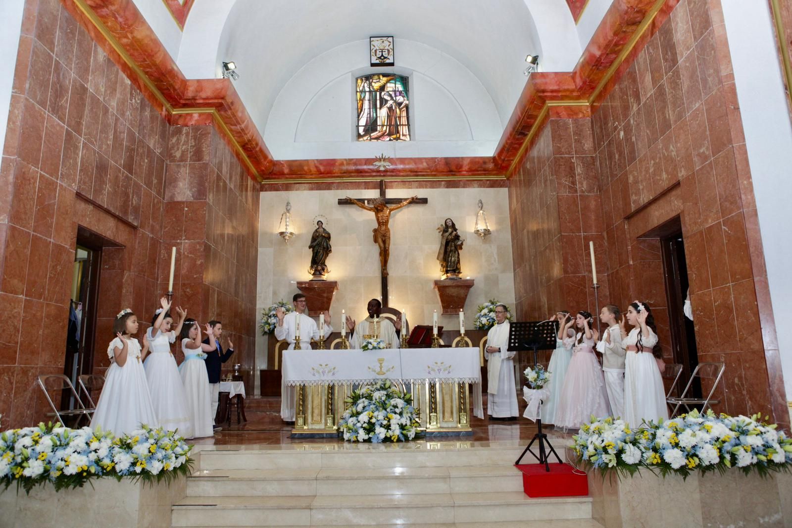 Comuniones en la Parroquia de Santa Teresa de Jesús