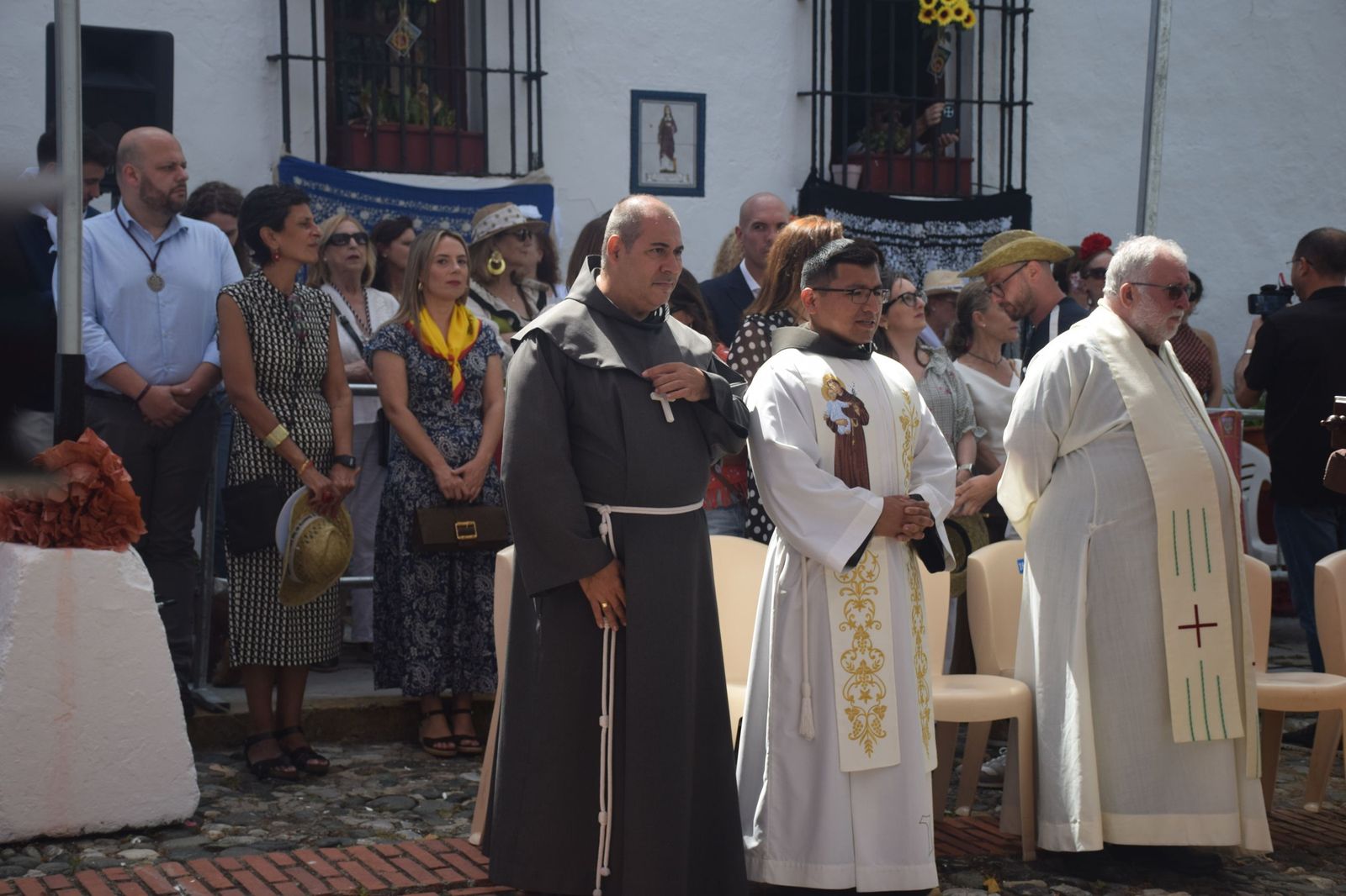 Tradición, fe y calor: Ceuta se vuelca con San Antonio