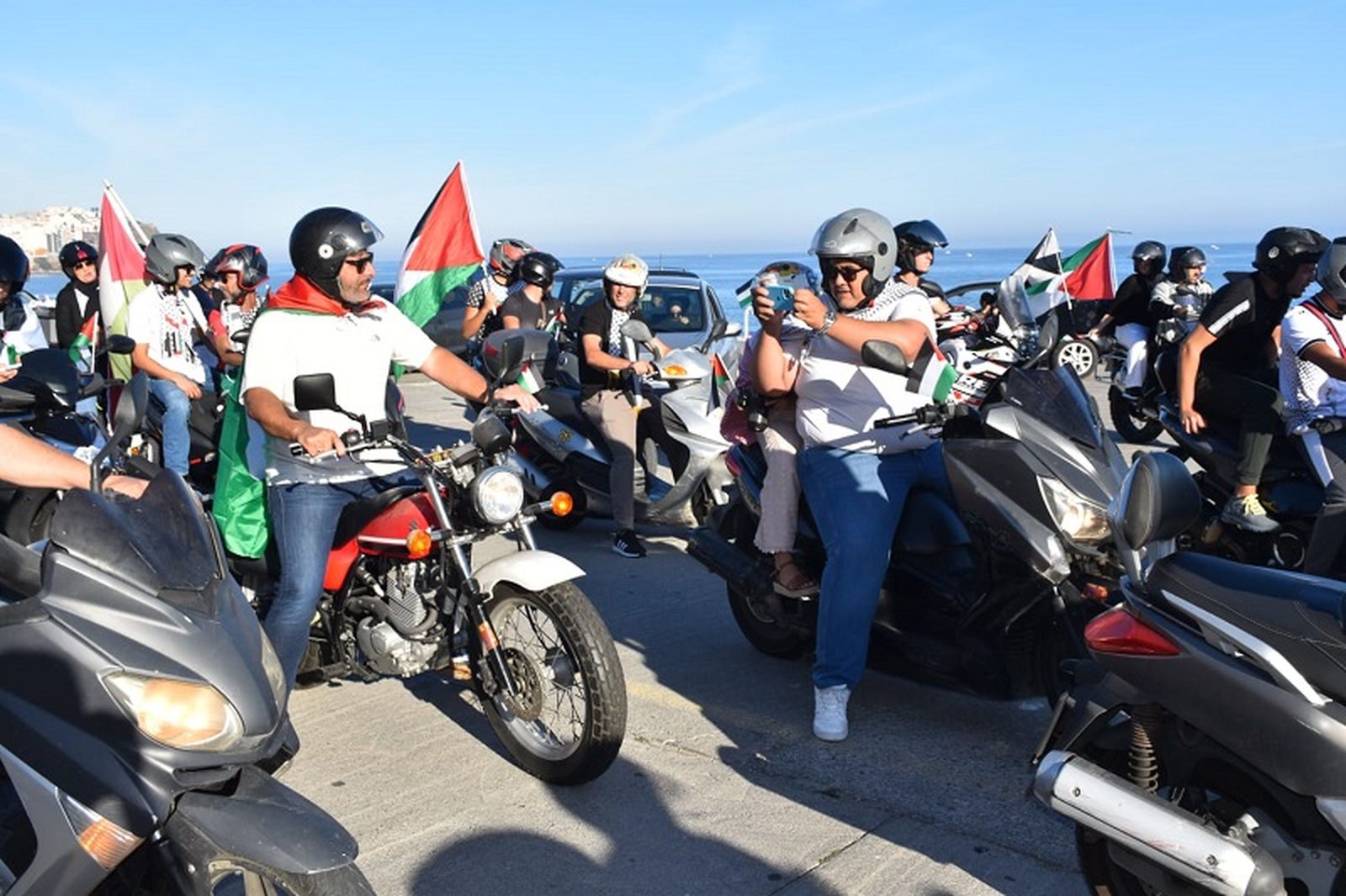 Concentración de moteros por Palestina