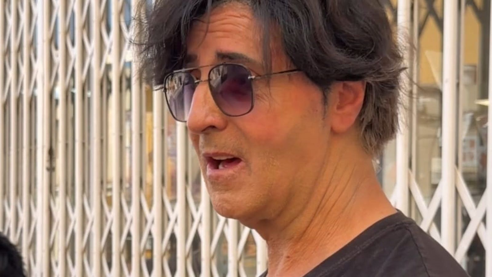 "No he sentido miedo, pero sí me he sentido un extraño en mi propia ciudad"