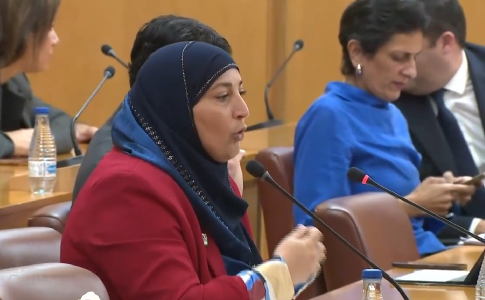 Nadia Mohamed, portavoz del MDyC durante la intervención de este lunes en el pleno extraordinario