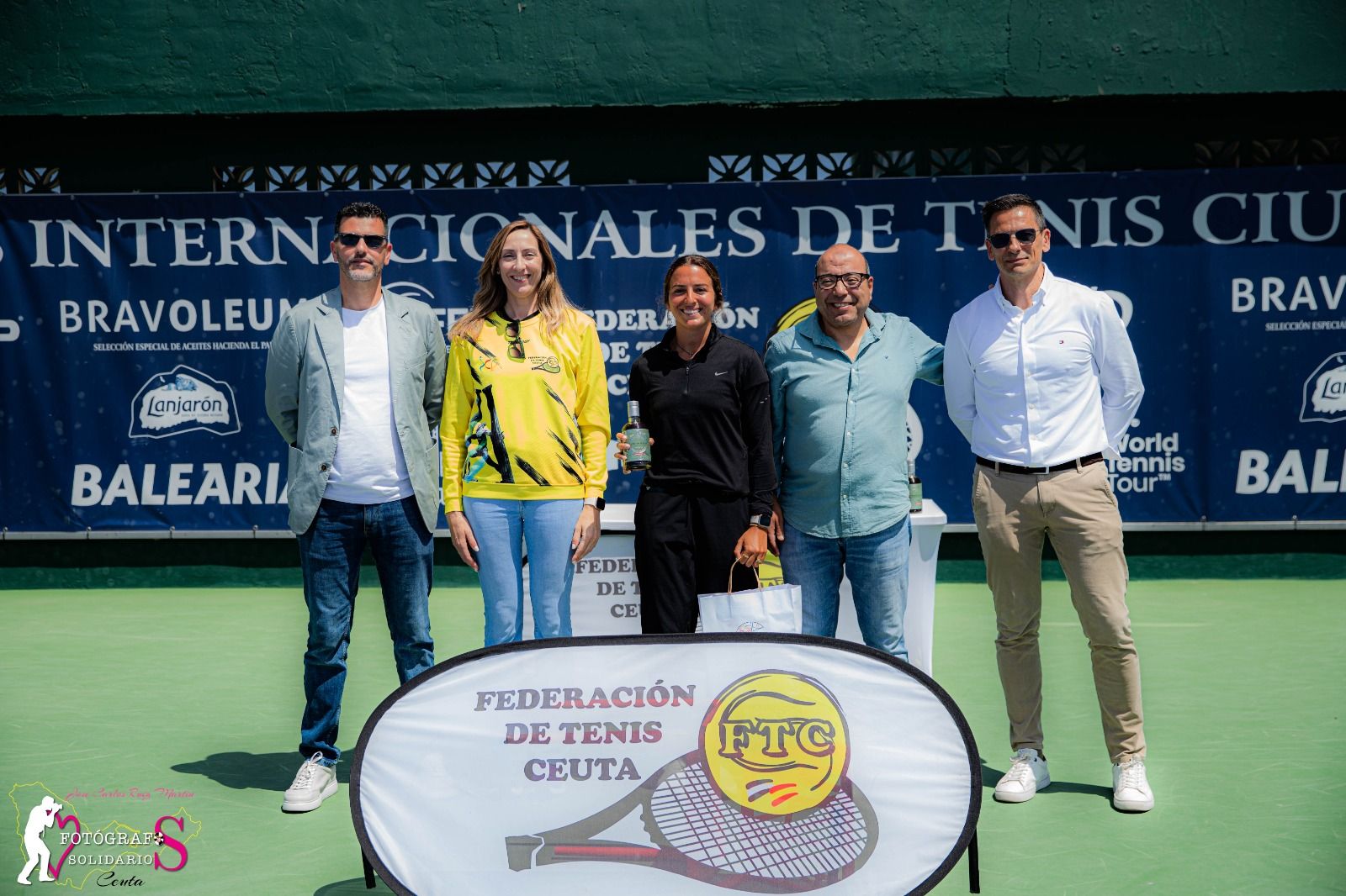 Entrega de trofeos de los primeros clasificados del 'Torneo'