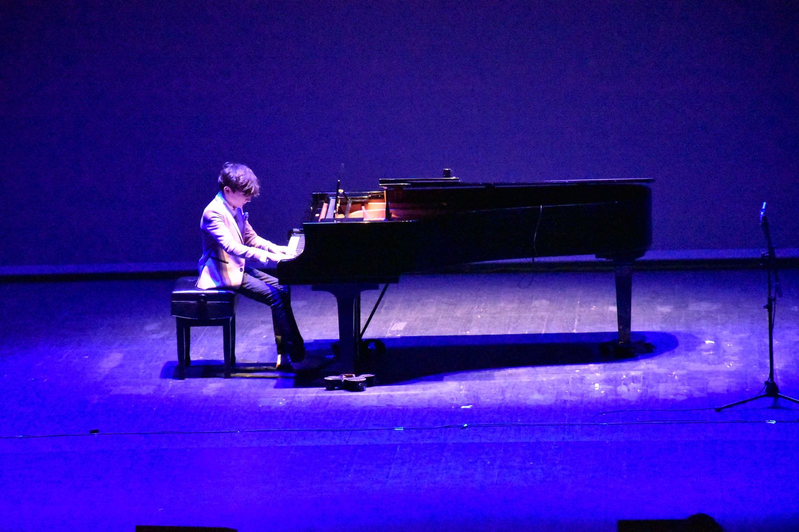 Los alumnos de La Inmaculada sorprenden con una “Voz Kids” dedicada a la Virgen