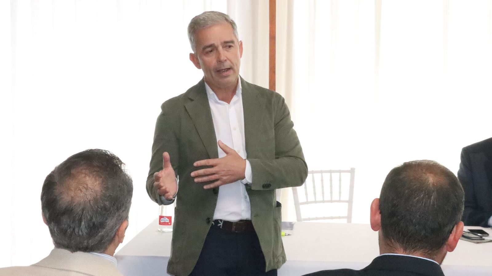 Juan José Díaz durante la presentación de su candidatura en la Asamblea de la CECE