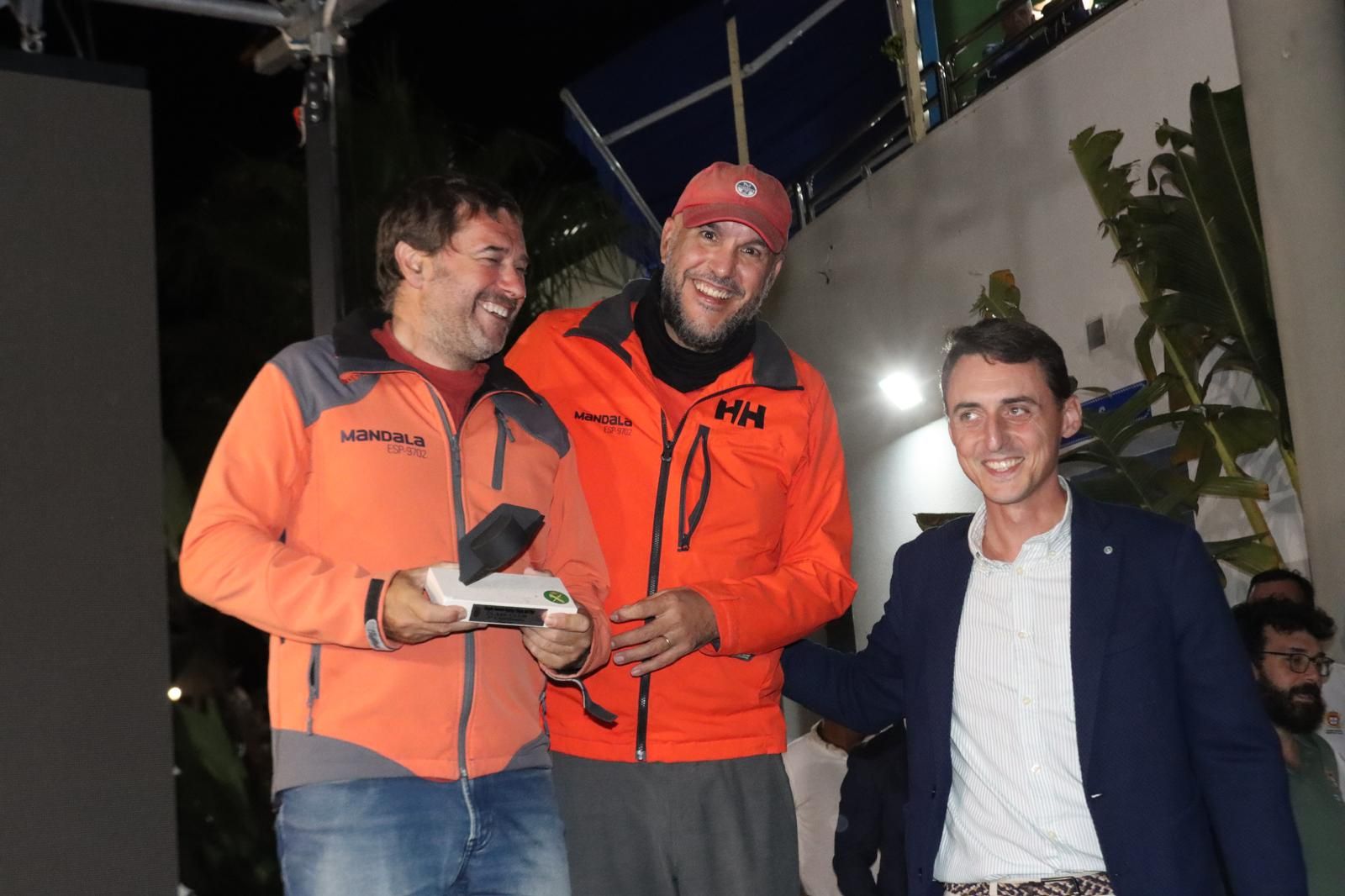 La entrega de trofeos cierra una nueva edición de la 'Semana Náutica'