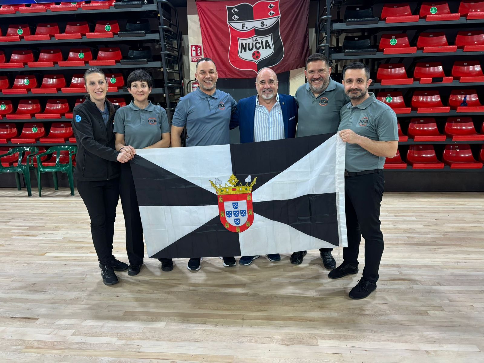 Mohcine, el tercero por la izquierda, ha participado en el Nacional de Kickboxing