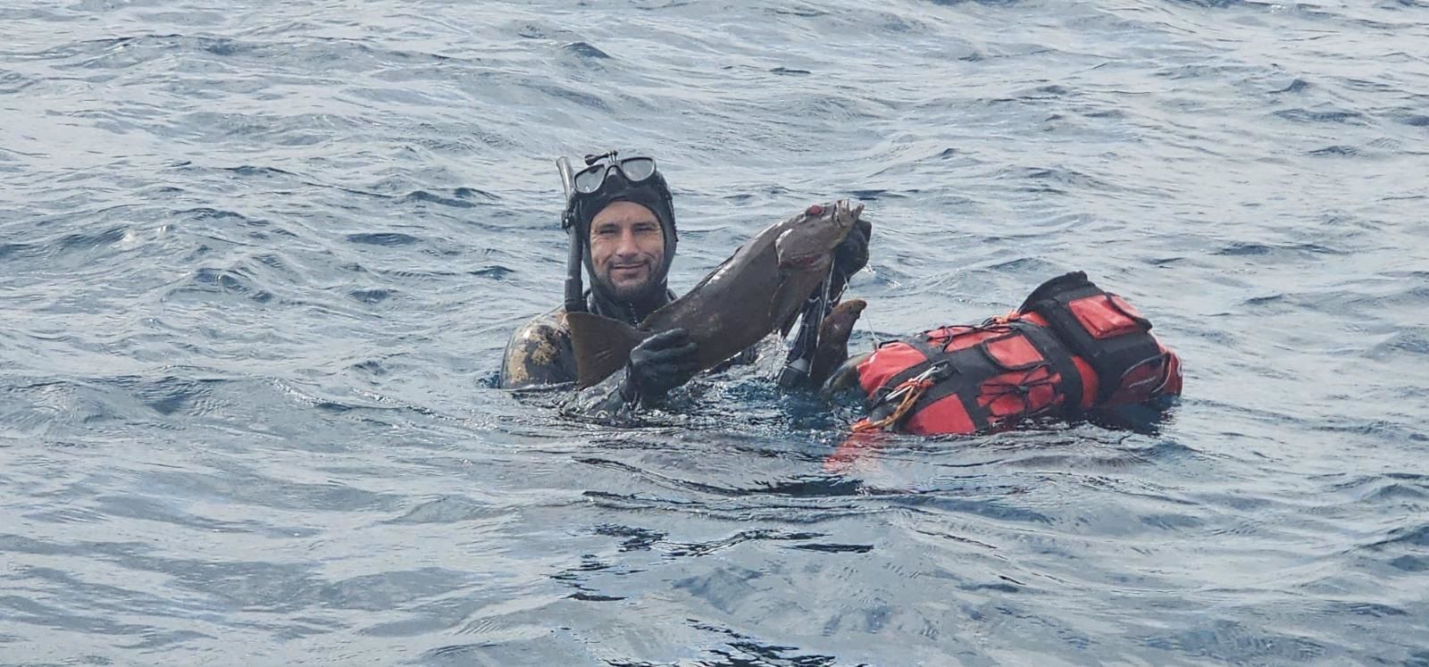 Jalid se impone en el campeonato local de pesca submarina celebrado en Ceuta