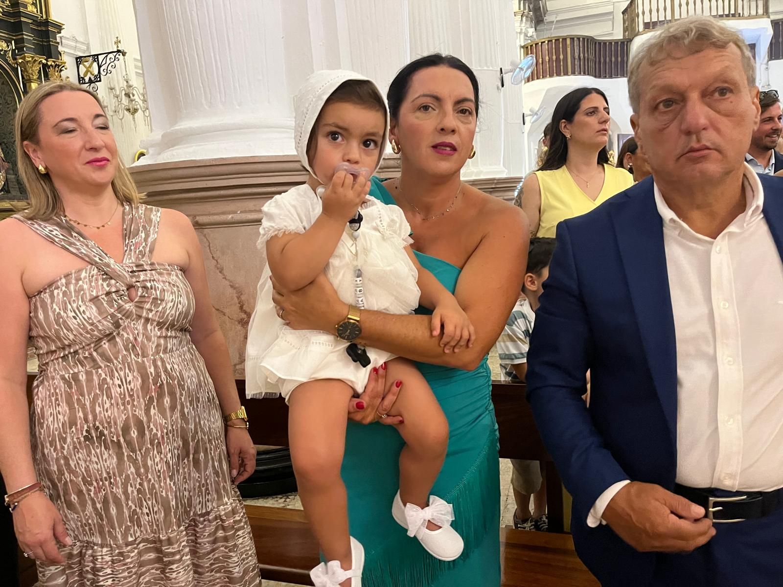 Gabriela, Manuel y Jimena reciben el Sacramento del Bautismo en el Santuario