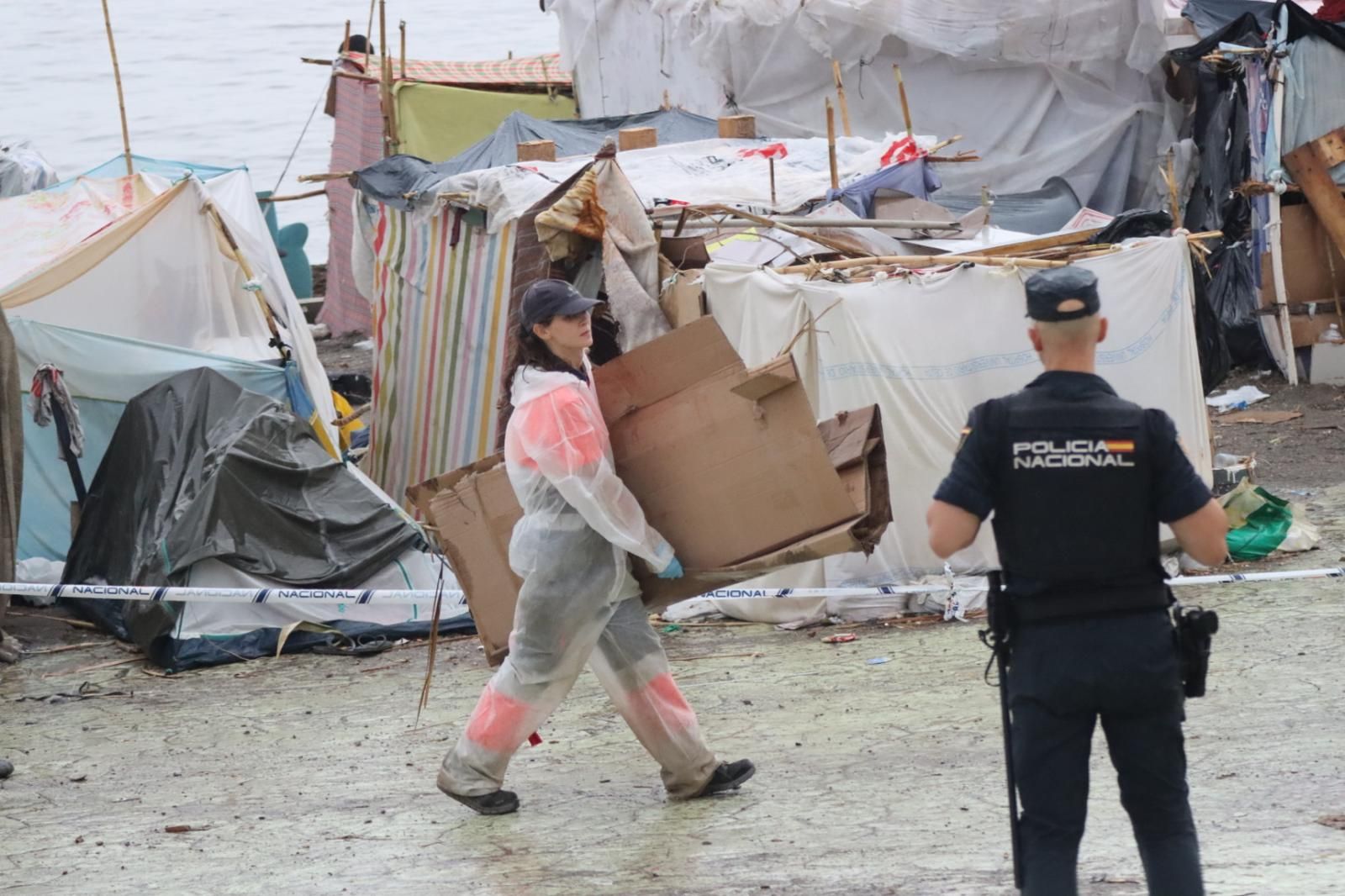 Benítez sigue bajo vigilancia mientras avanza una limpieza que dará paso al vallado