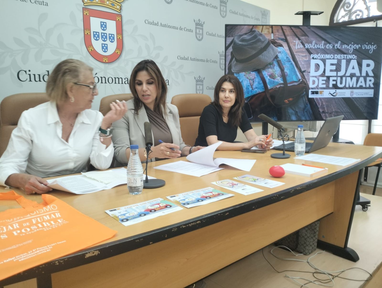 Un momento de la rueda de prensa de presentación de la campaña