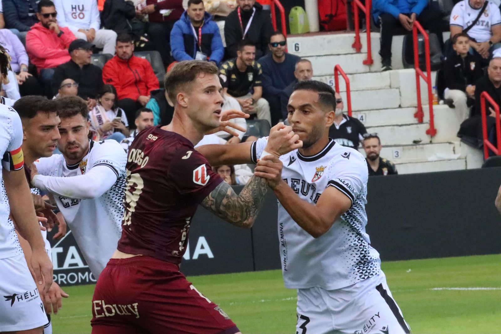 FOTOGALERÍA | El intenso encuentro entre la AD Ceuta y el Leganés en el Alfonso Murube