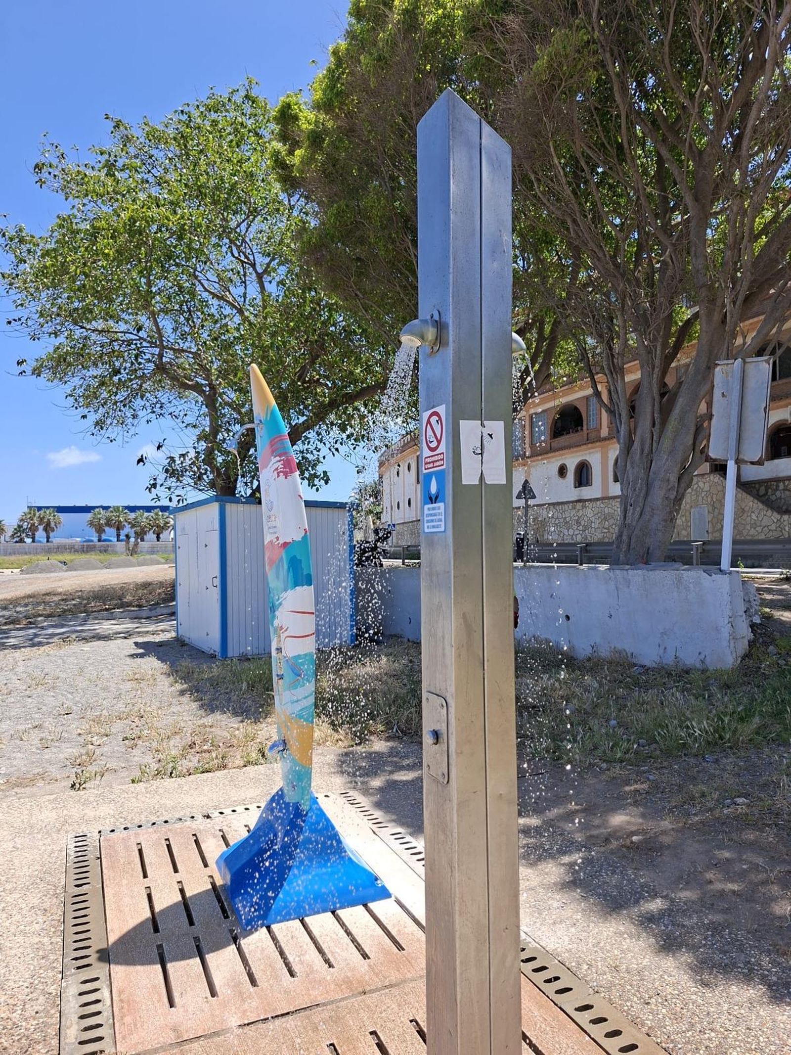 Las nuevas duchas han tenido una gran aceptación por parte de los bañistas
