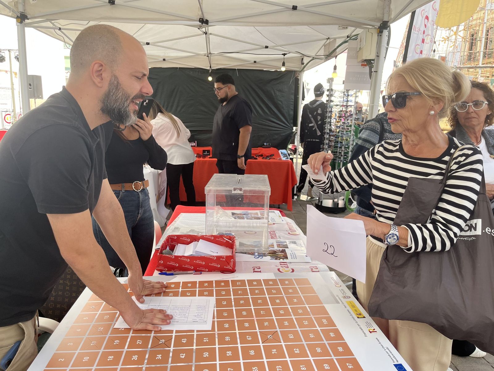 Comienza el Mercadillo con Encanto de la Cámara de Comercio de Ceuta
