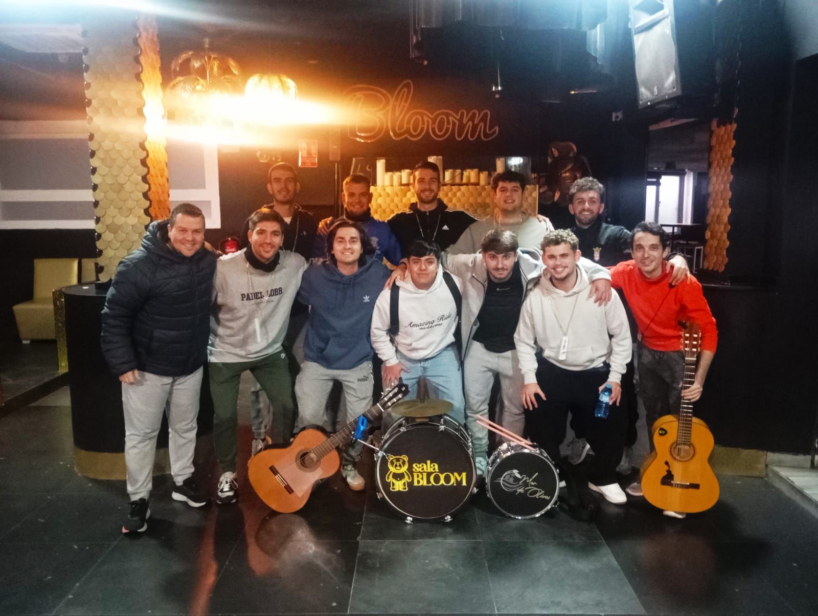 La chirigota, en el local de ensayo