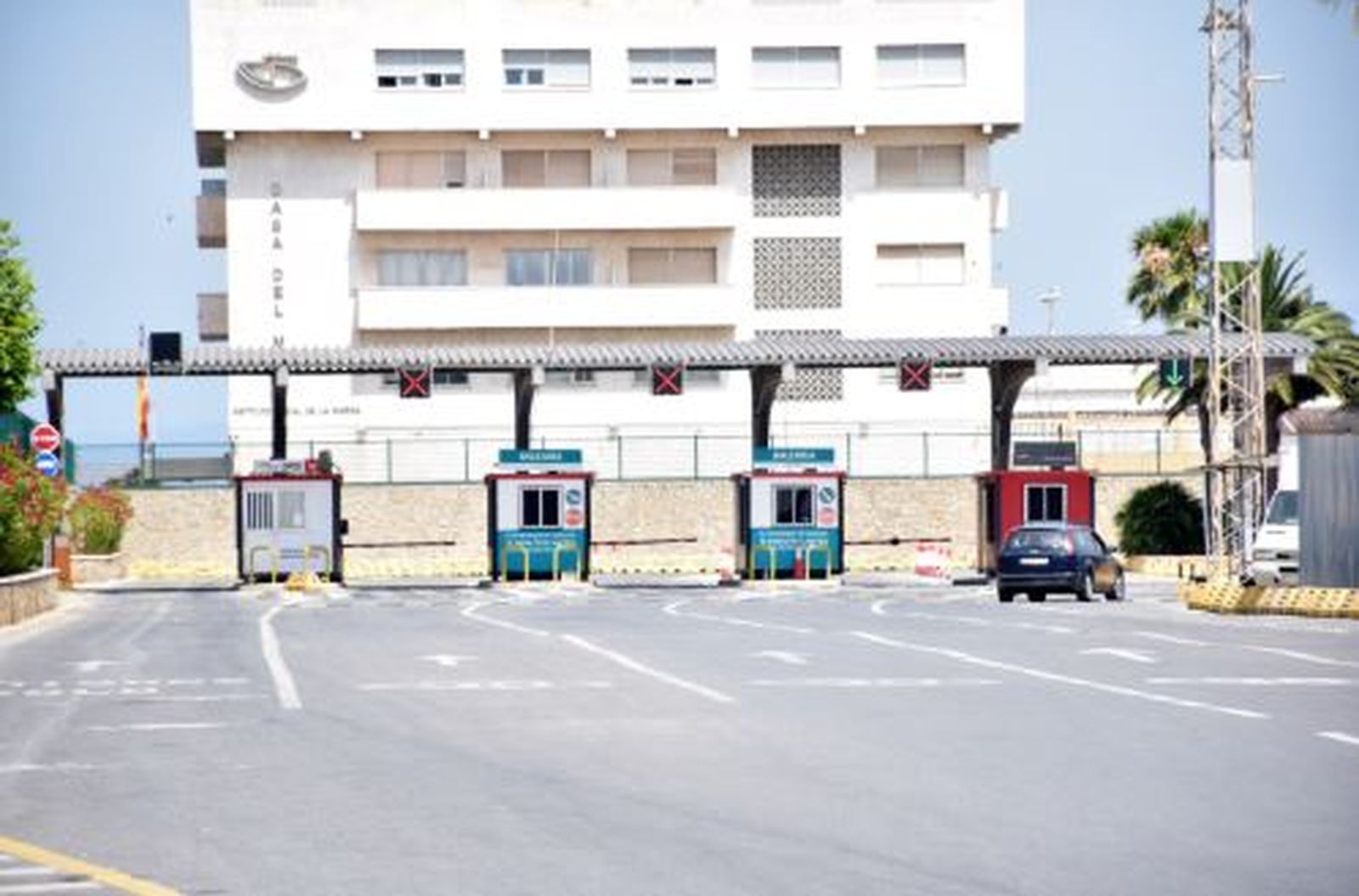 Zona de preembarque / Nicol's