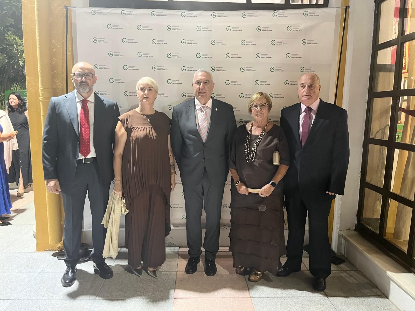 FOGALERÍA | La cena benéfica en Ceuta de la AECC en imágenes