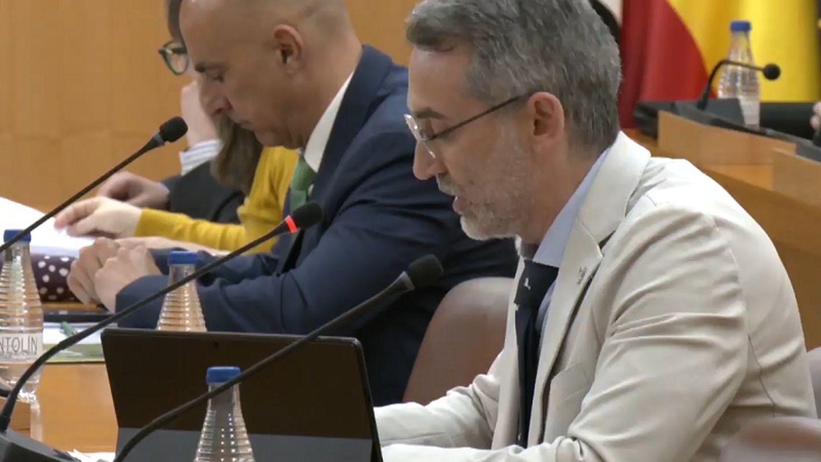 Sebastián Guerrero, portavoz del PSOE, durante la sesión plenaria de este miércoles