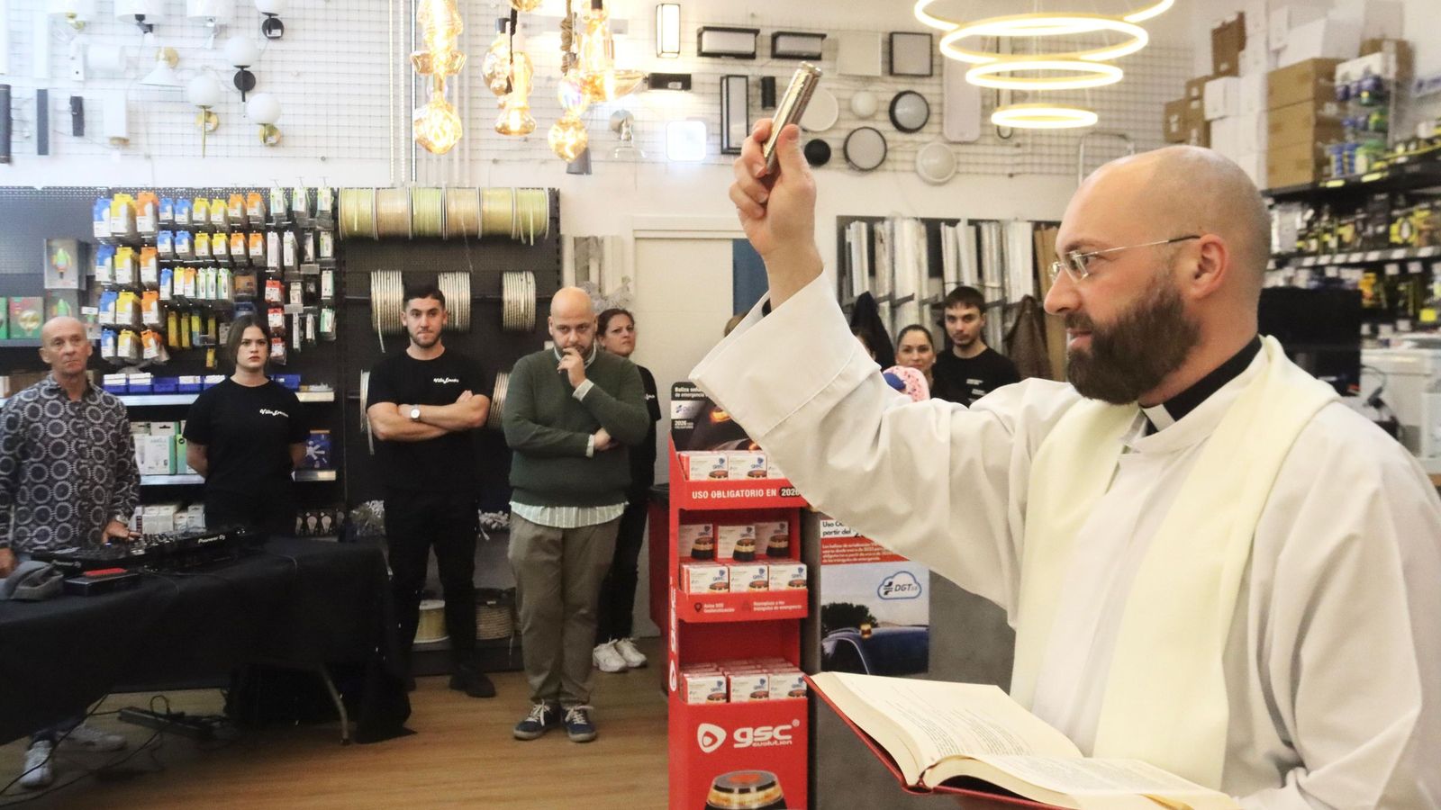 Imágenes de la inauguración de ‘La Boutique de las Lámparas'.