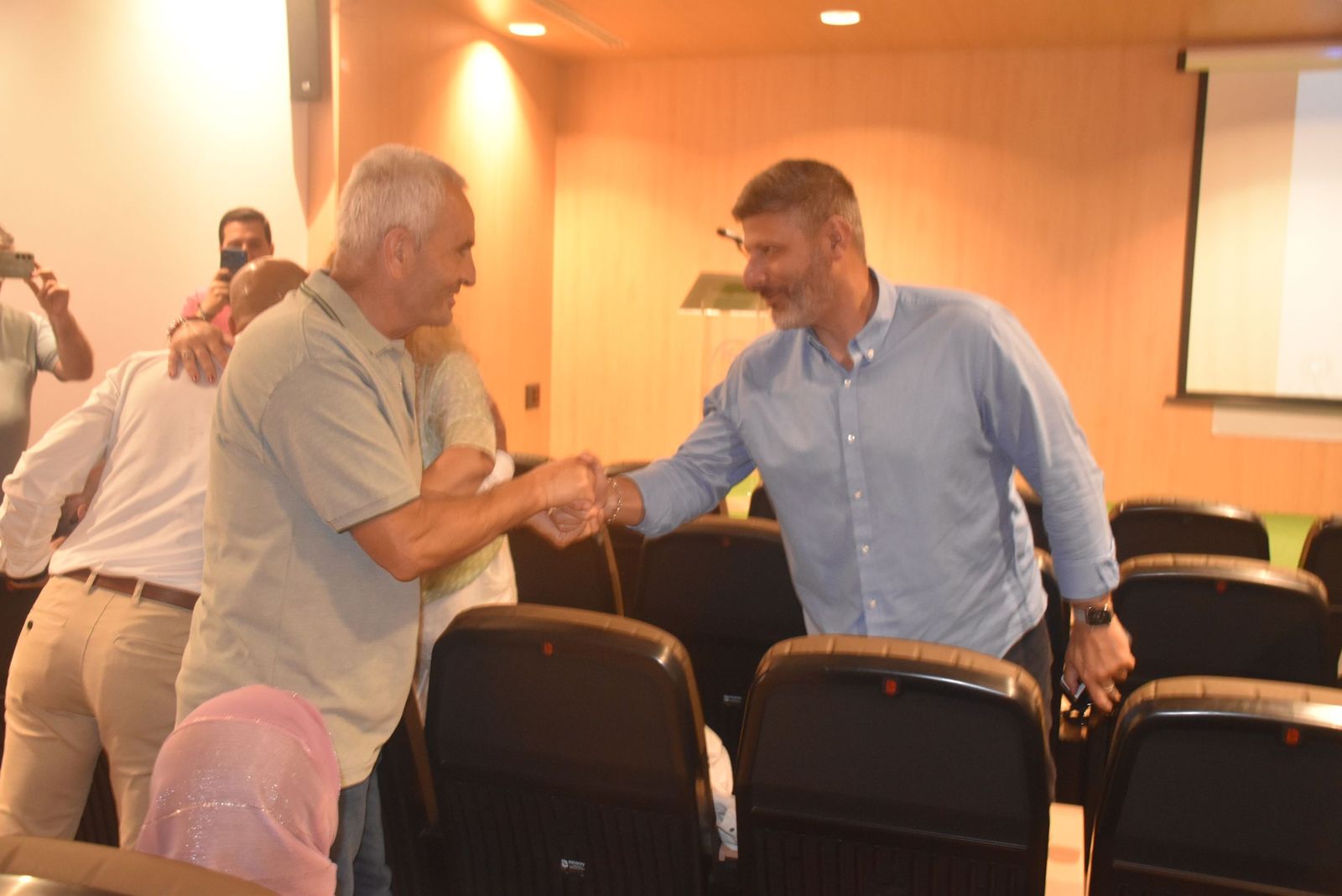 Emotivo homenaje a un emblema de Regulares: Vilal Ahmed