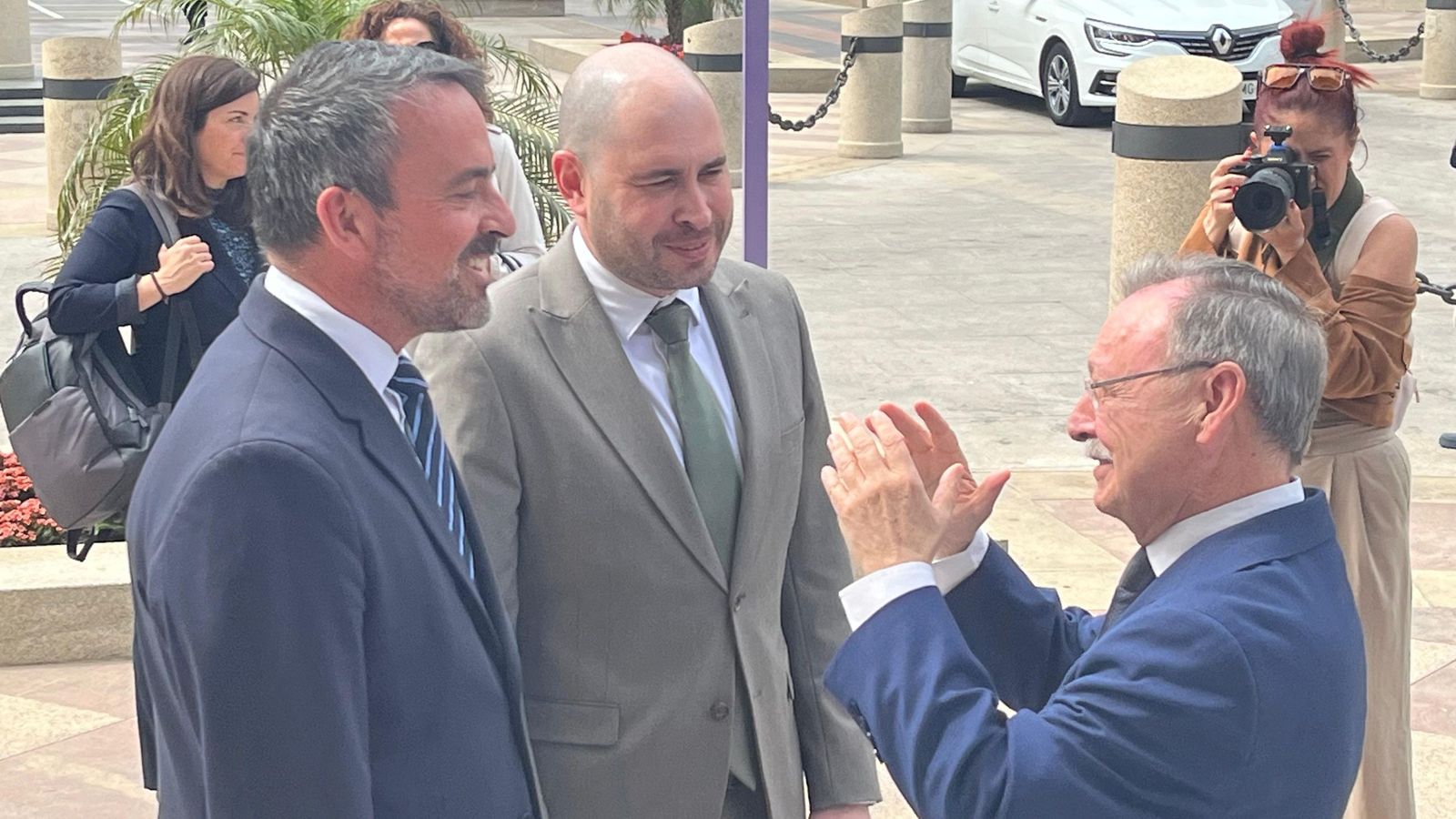 Recepción en la Puerta Noble del Palacio Autonómico