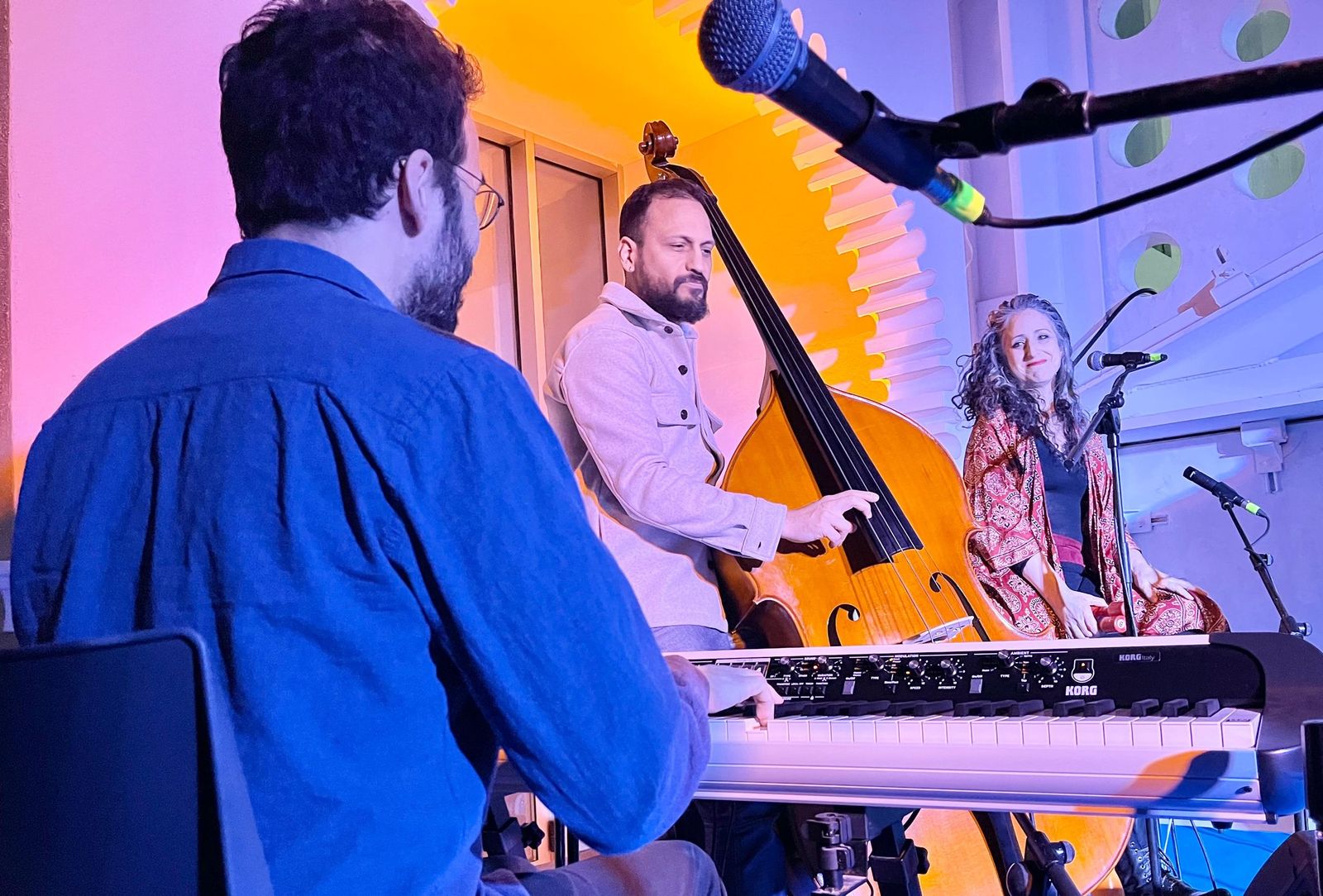 ‘Músicas Sevilla’ de Evoéh Quartet embruja el Ferrocarril a base de jazz y flamenco mediterráneos