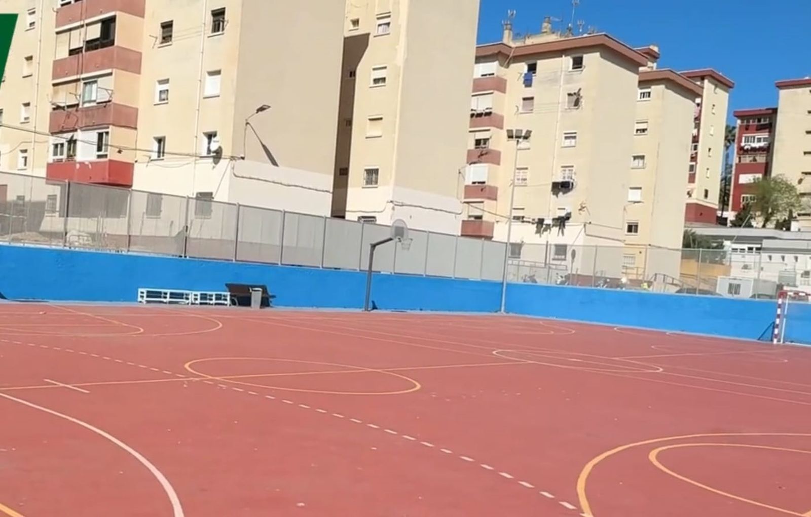 La cubrición de la pista deportiva del Polígono está prevista para final del 2026