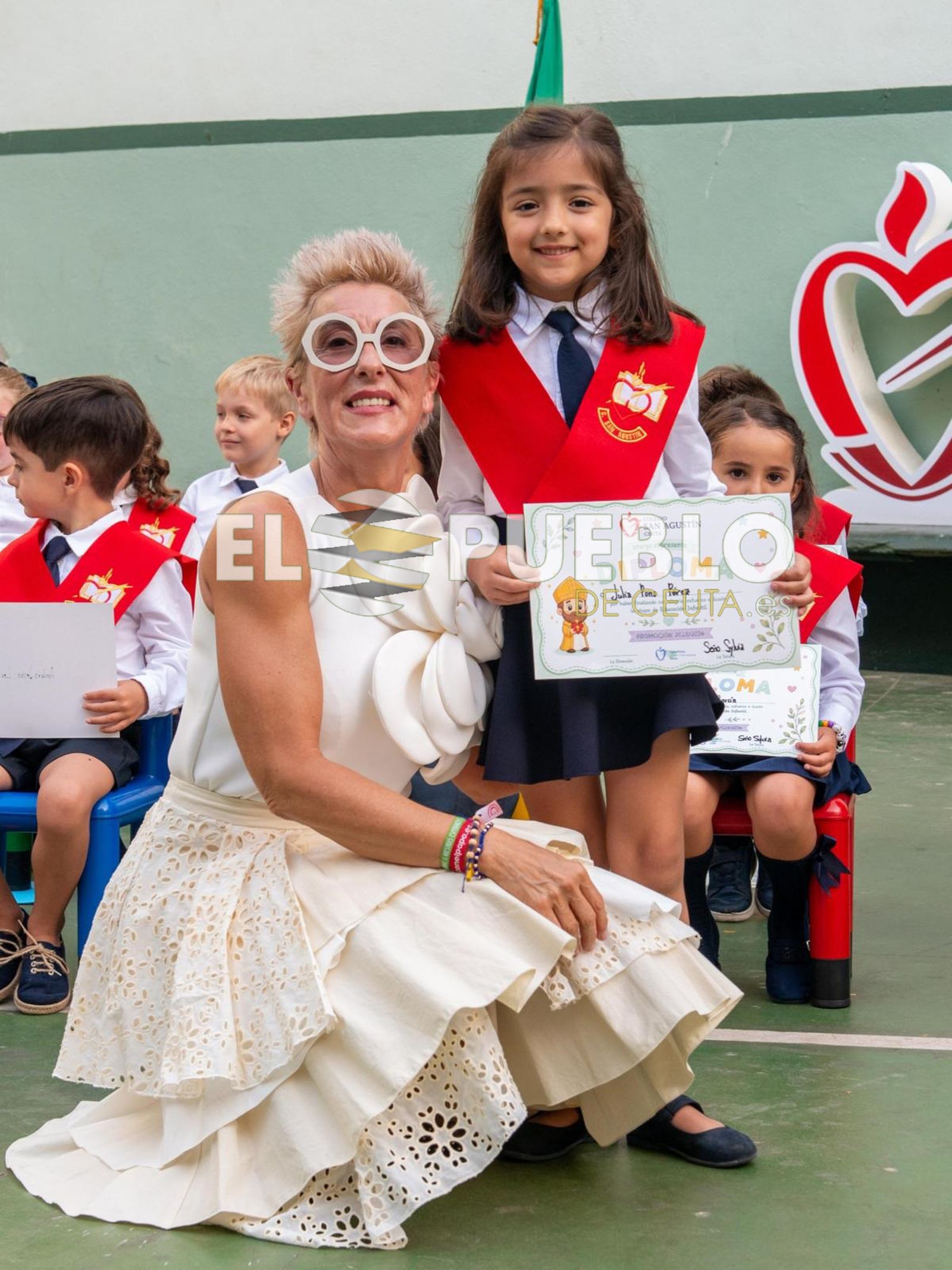Lágrimas, sonrisas y sueños en la graduación de Infantil del San Agustín