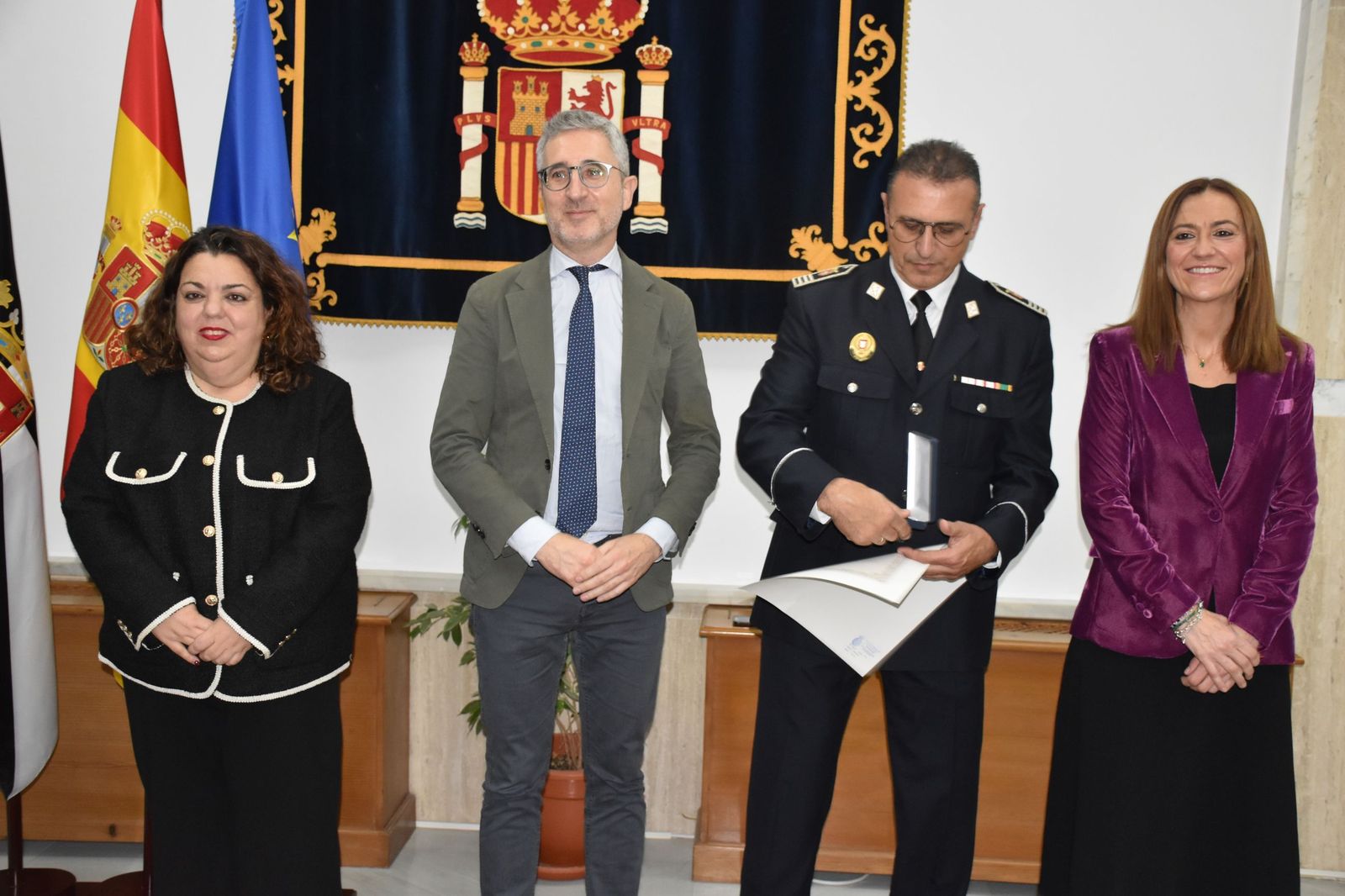 Protección Civil rreconoce el éxito de la OPE con la entrega de sus Medallas