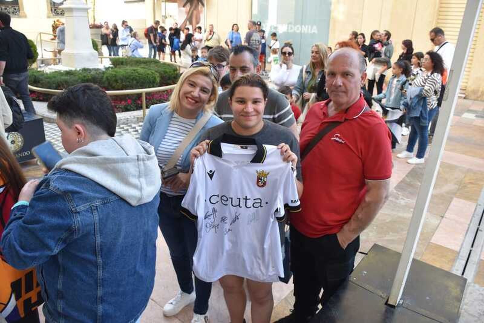 FOTO NICOL'S