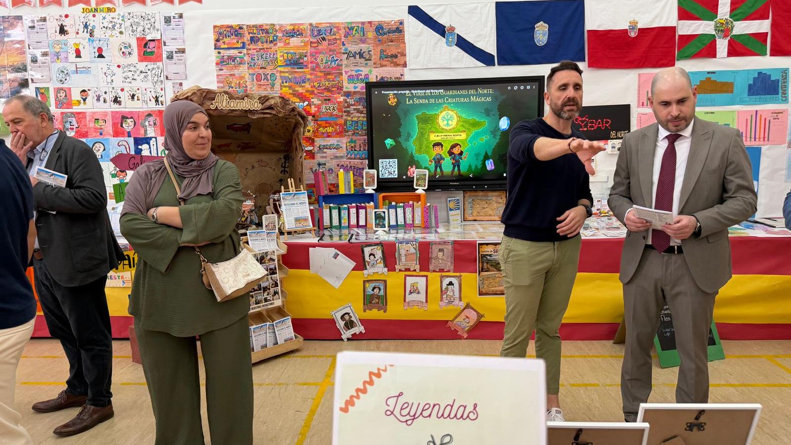 Miguel Ángel Pérez Triano durante su visita al CEIP Reina Sofía
