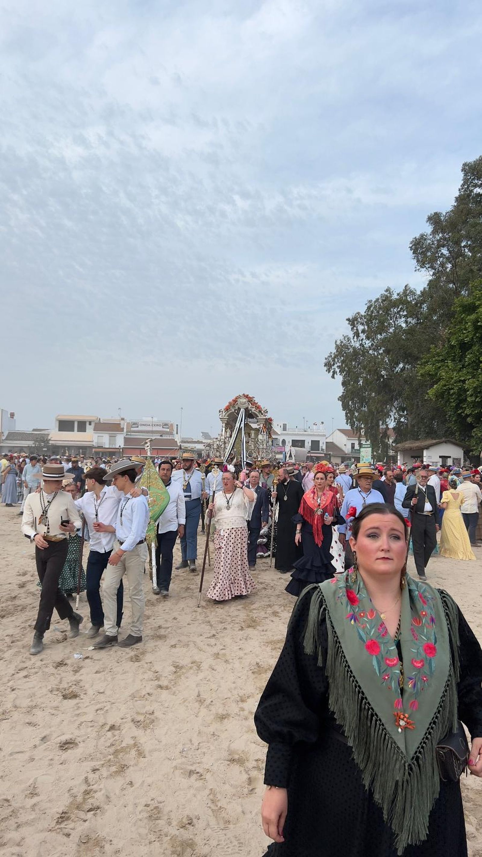 Los peregrinos de Ceuta acuden a la presentación ante la Virgen del Rocío