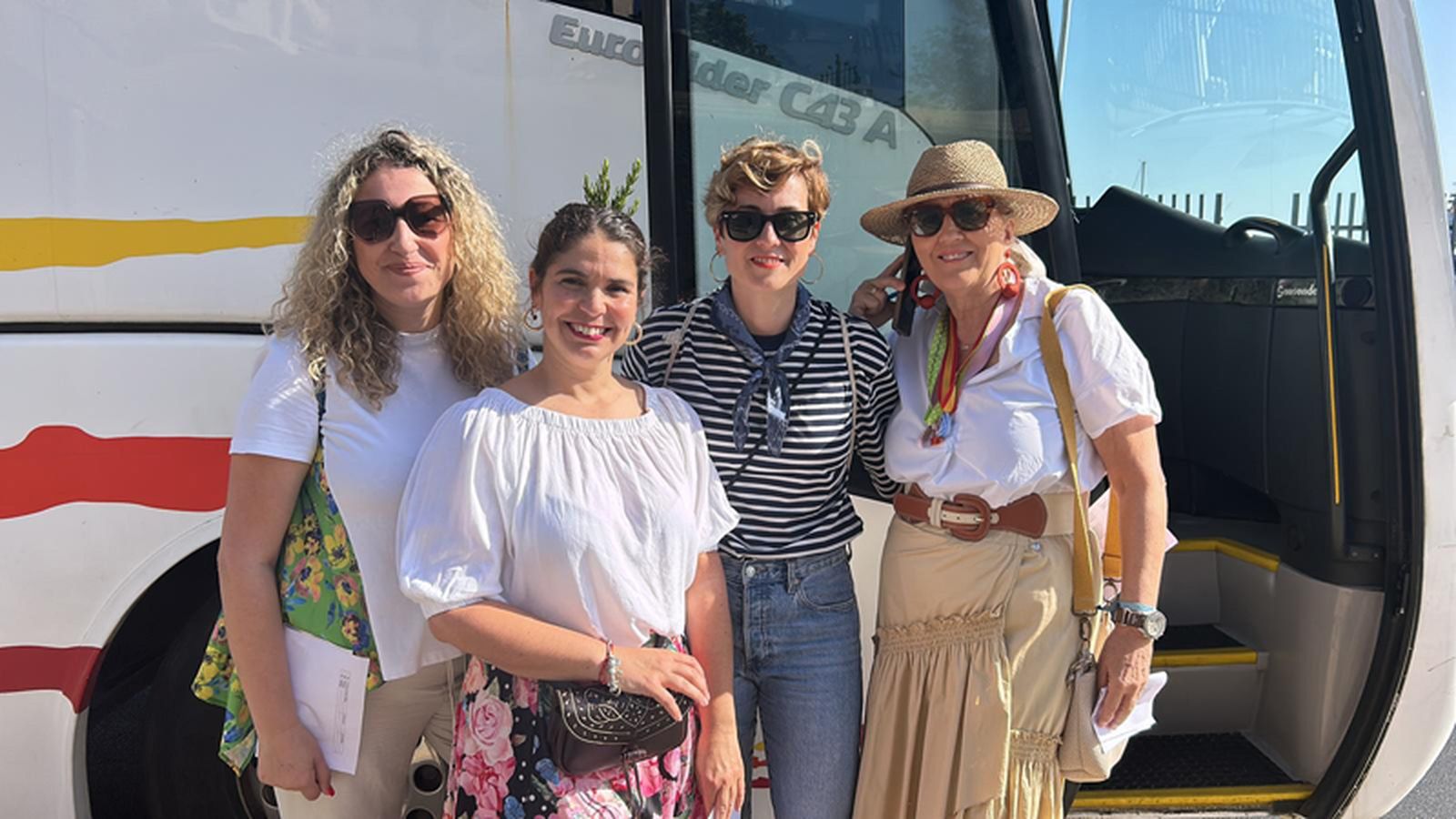 Miembros del Centro del Mayor: María Contreras, Victoria Hernández, Lourdes Fernández y Miriam Mohamed. / FOTO G.S.