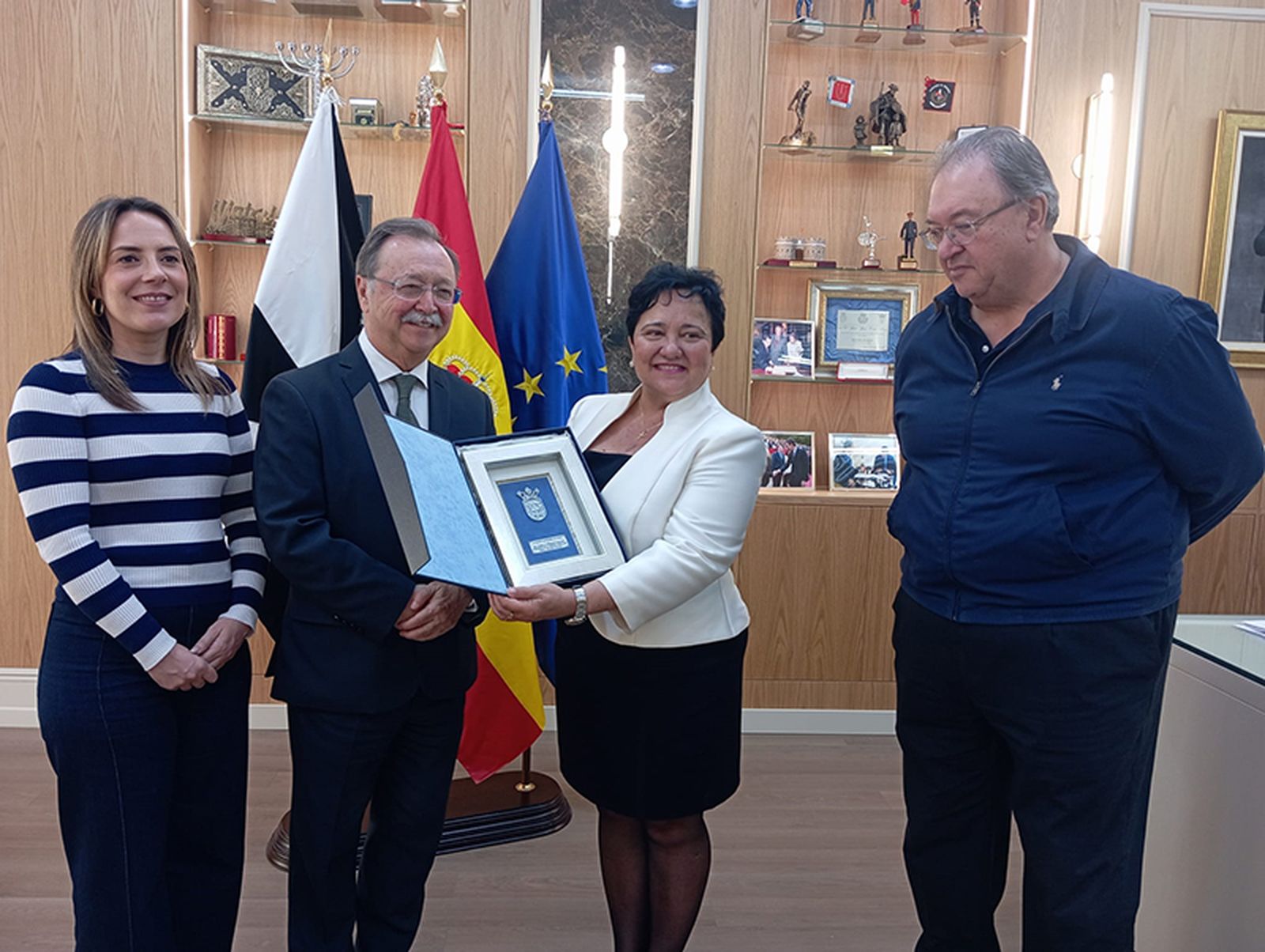 Gutiérrez durante su encuentro con Vivas/FOTO CEDIDA