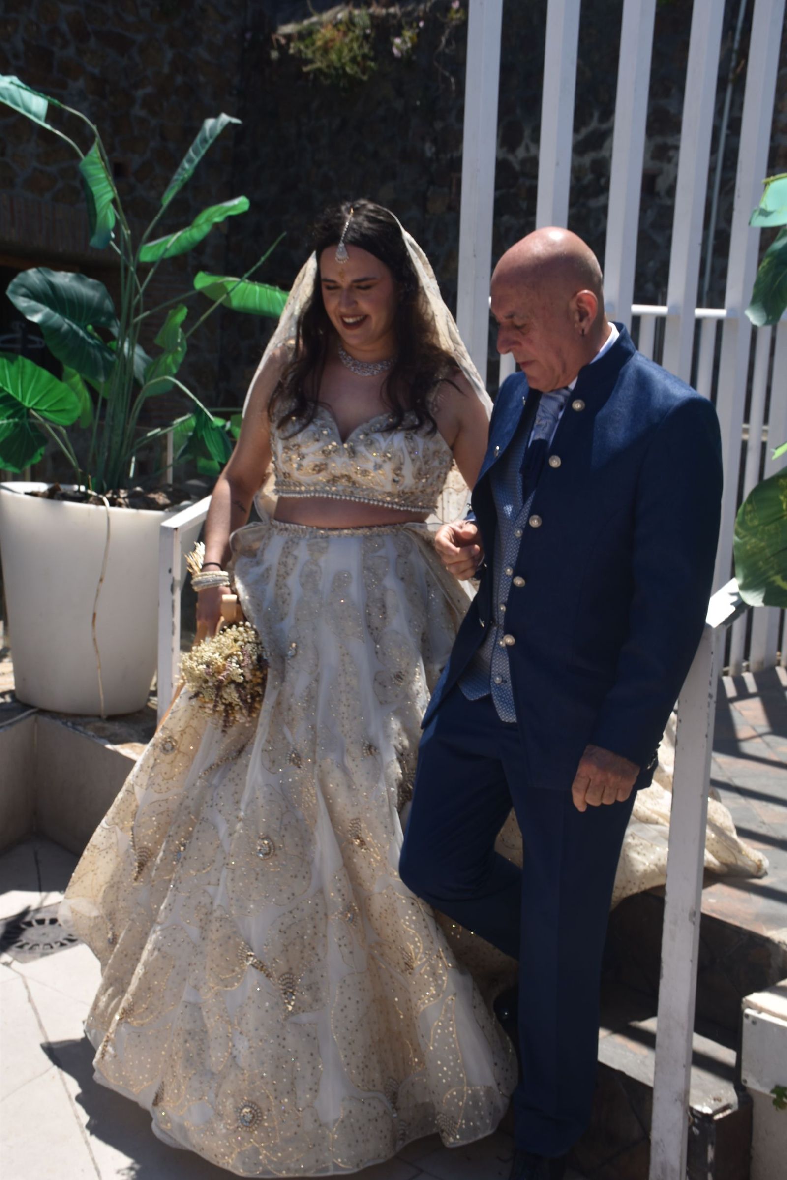 Direk y Rocío sellan su amor bajo el cielo de Ceuta