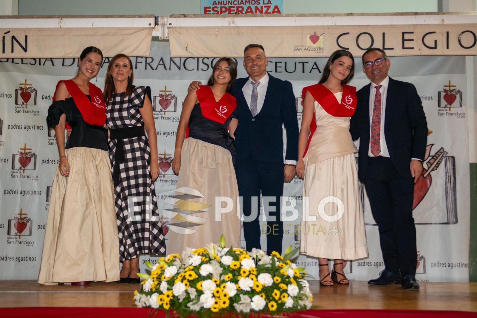 El curso de Segundo de Bachillerato de los Agustinos se gradúa