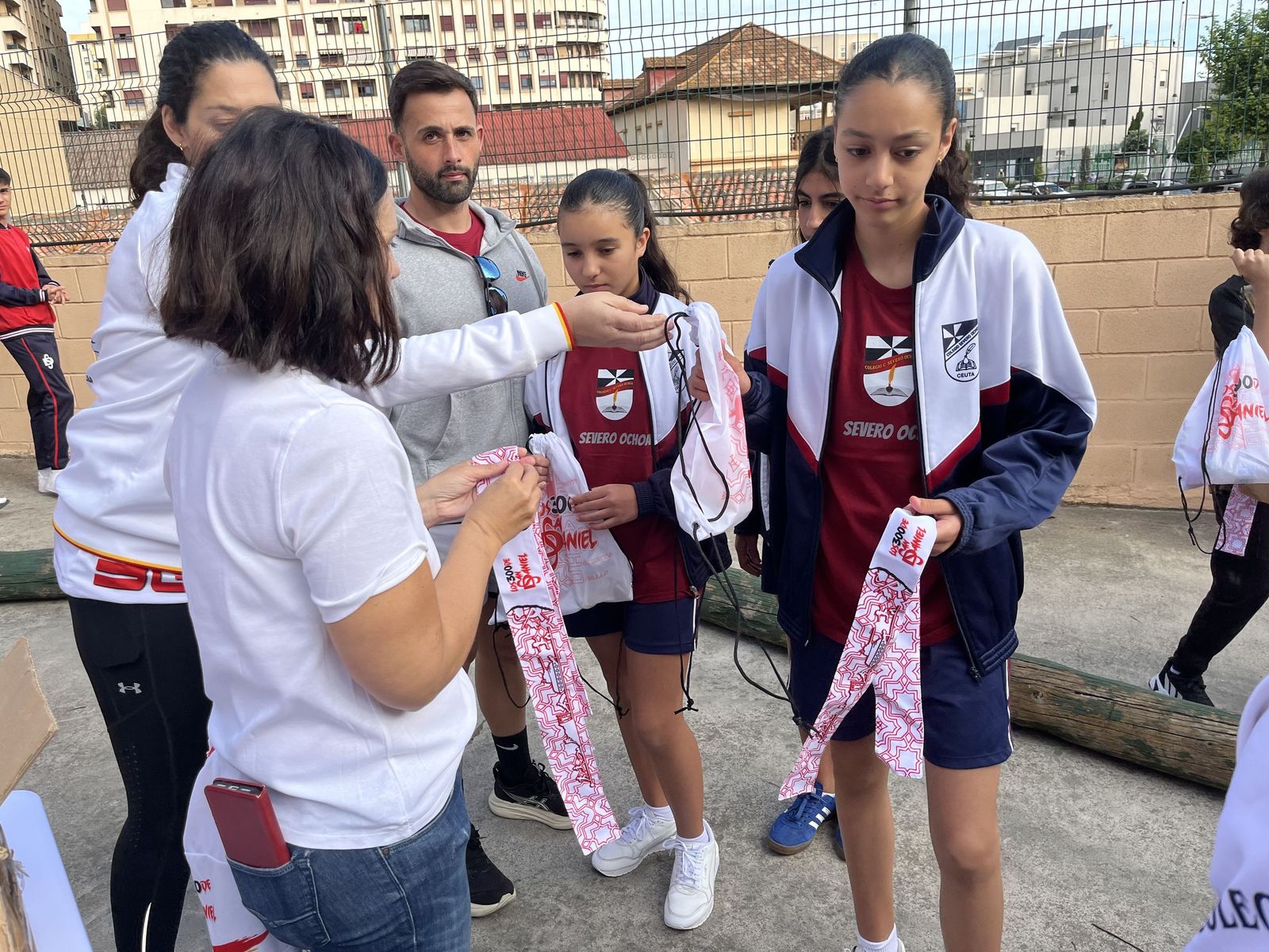 El ‘Desafío de los 300’ convierte Ceuta en una fiesta escolar de esfuerzo, compañerismo y superación