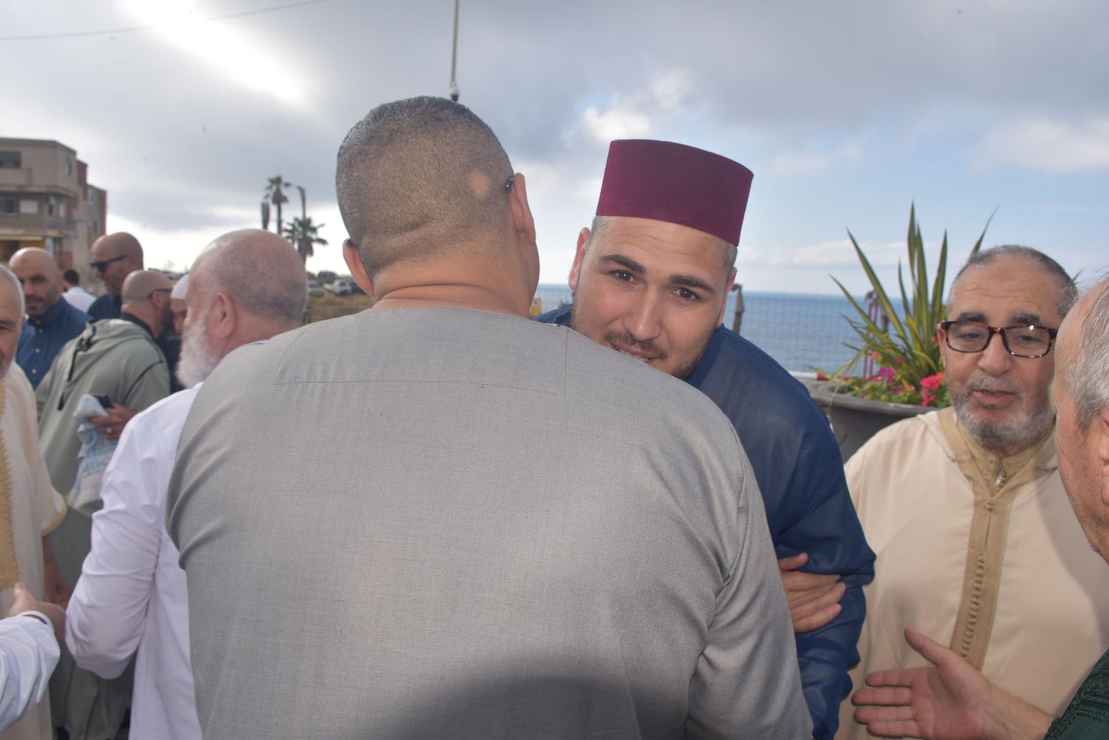 Devoción y respeto en otro rezo multitudinario en Ceuta