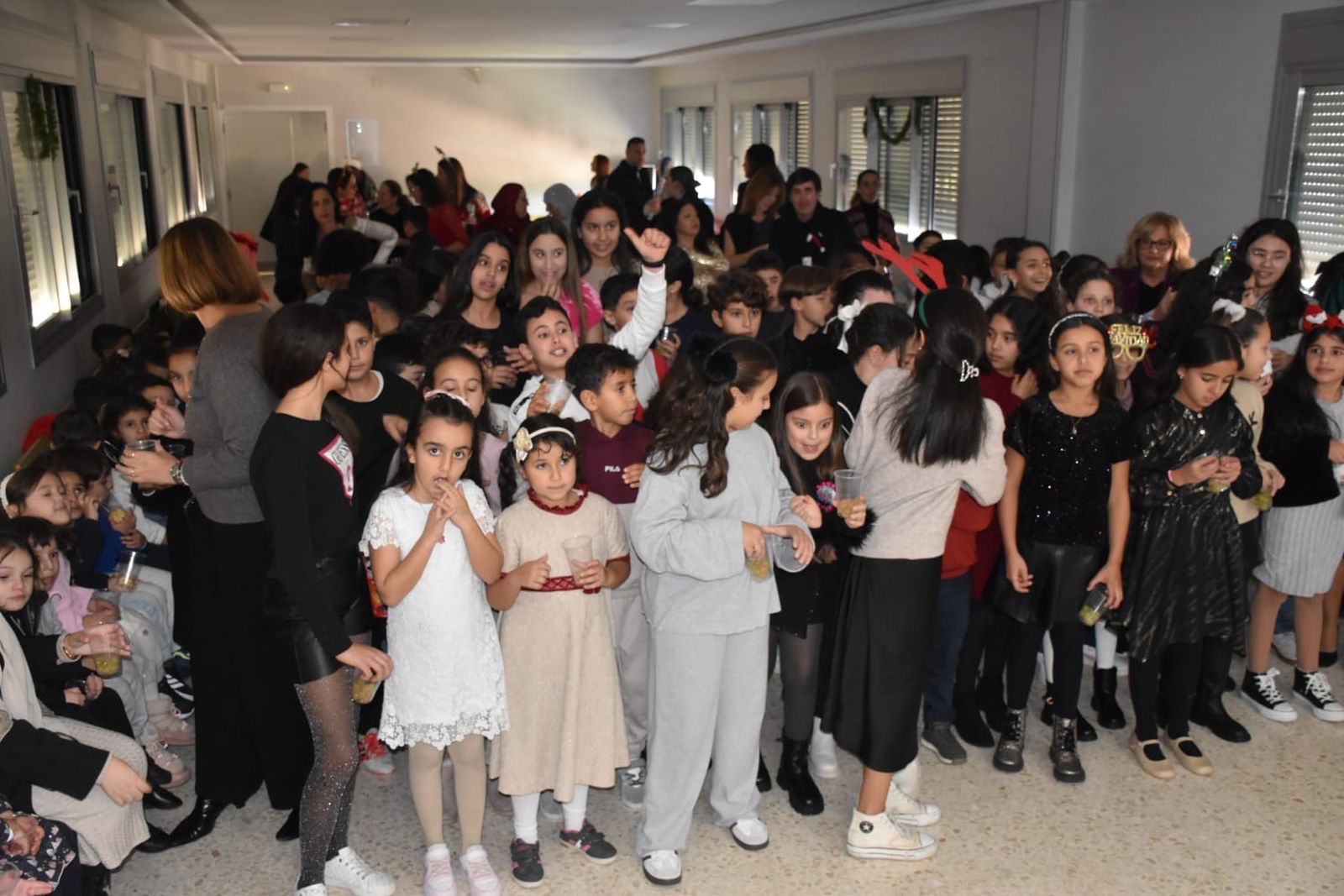 FOTOGALERÍA | Fiesta de Fin de Año en el CEIP Rosalía de Castro