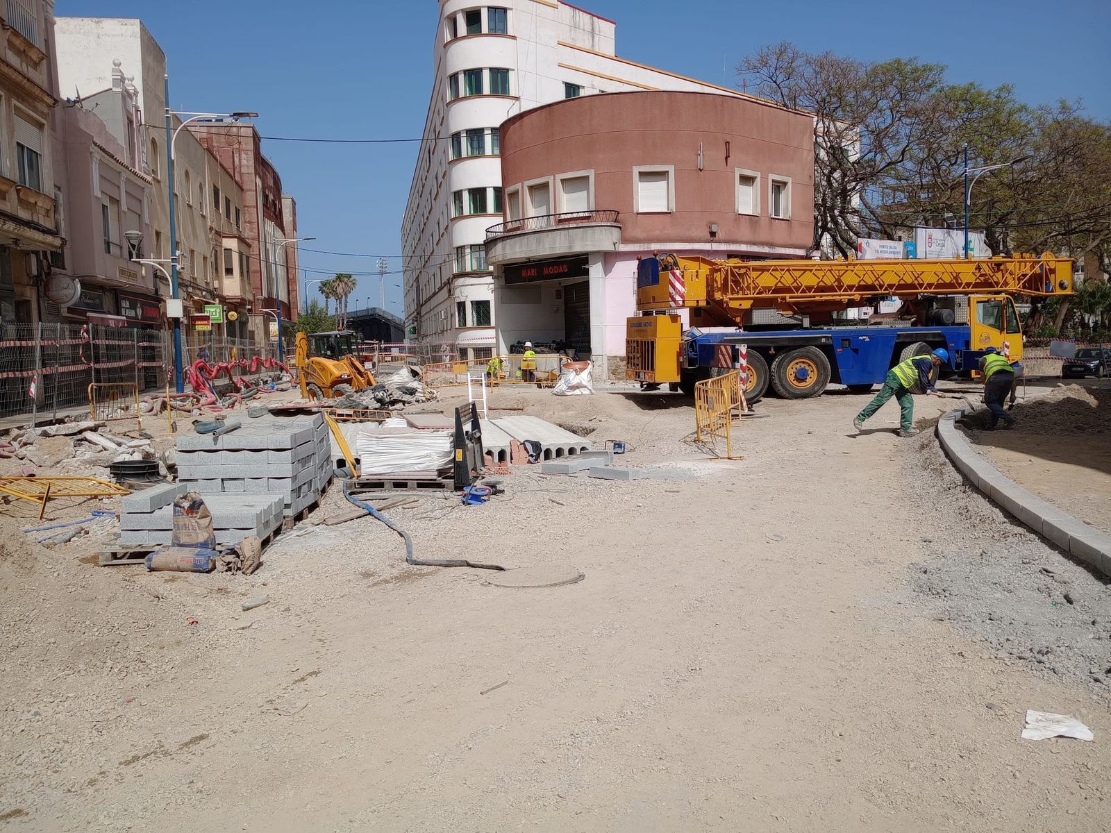 El primer tramo de la obra de Hadú entra en su fase final