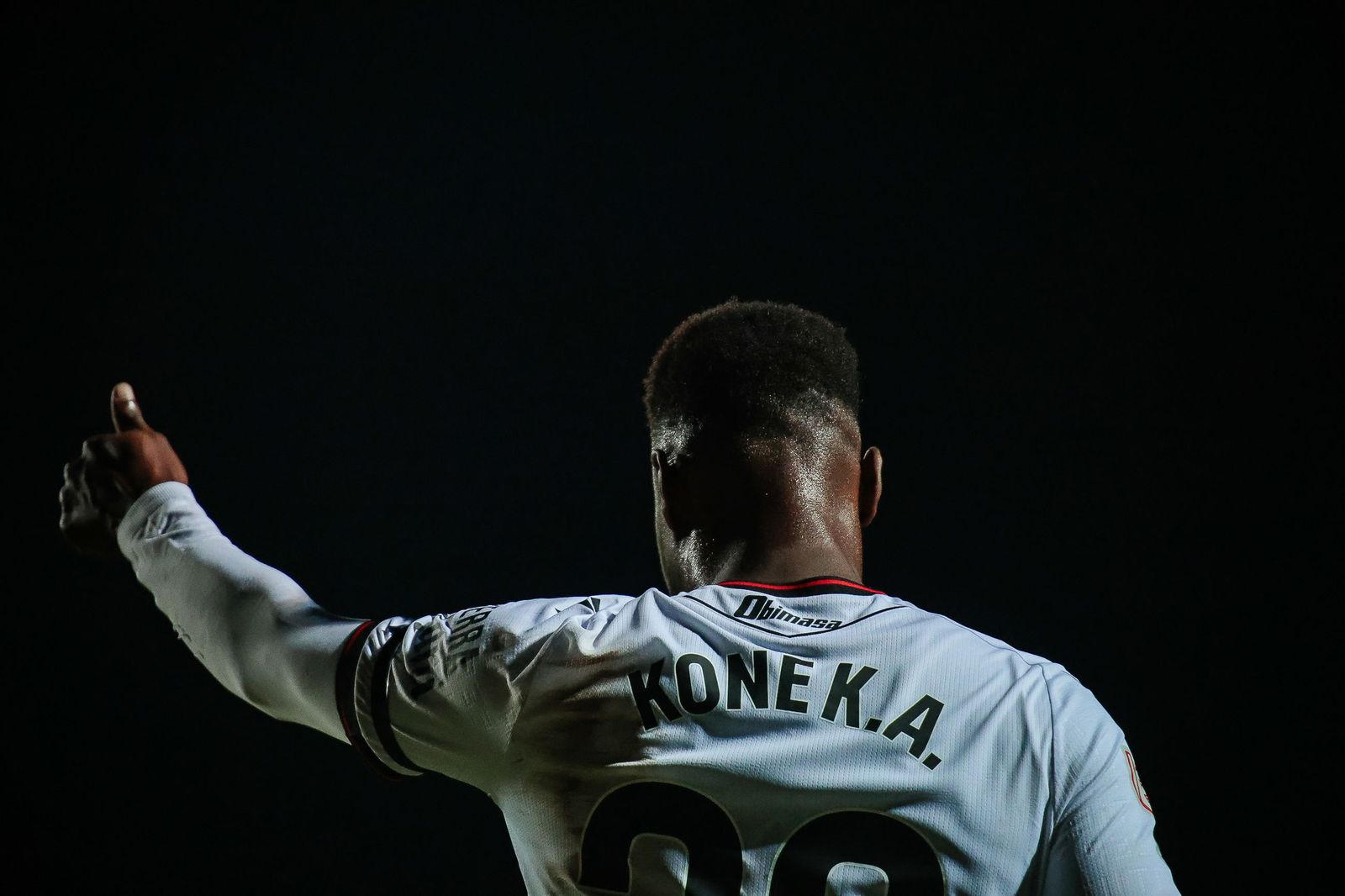 Victoria poco convicente del Ceuta ante el Poblense (1-2) para avanzar en Copa