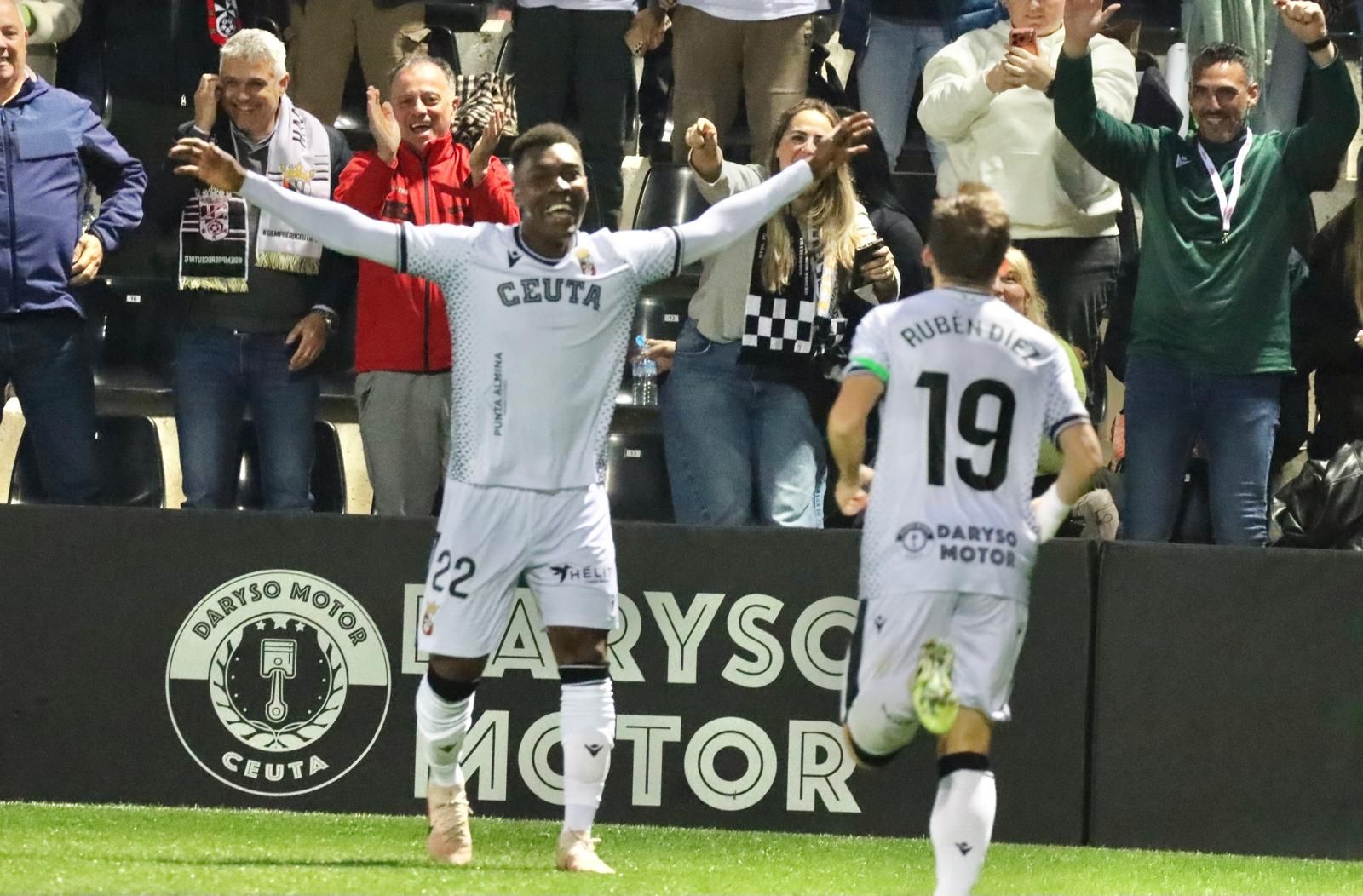 Las mejores imágenes del AD Ceuta – Córdoba CF en el Alfonso Murube