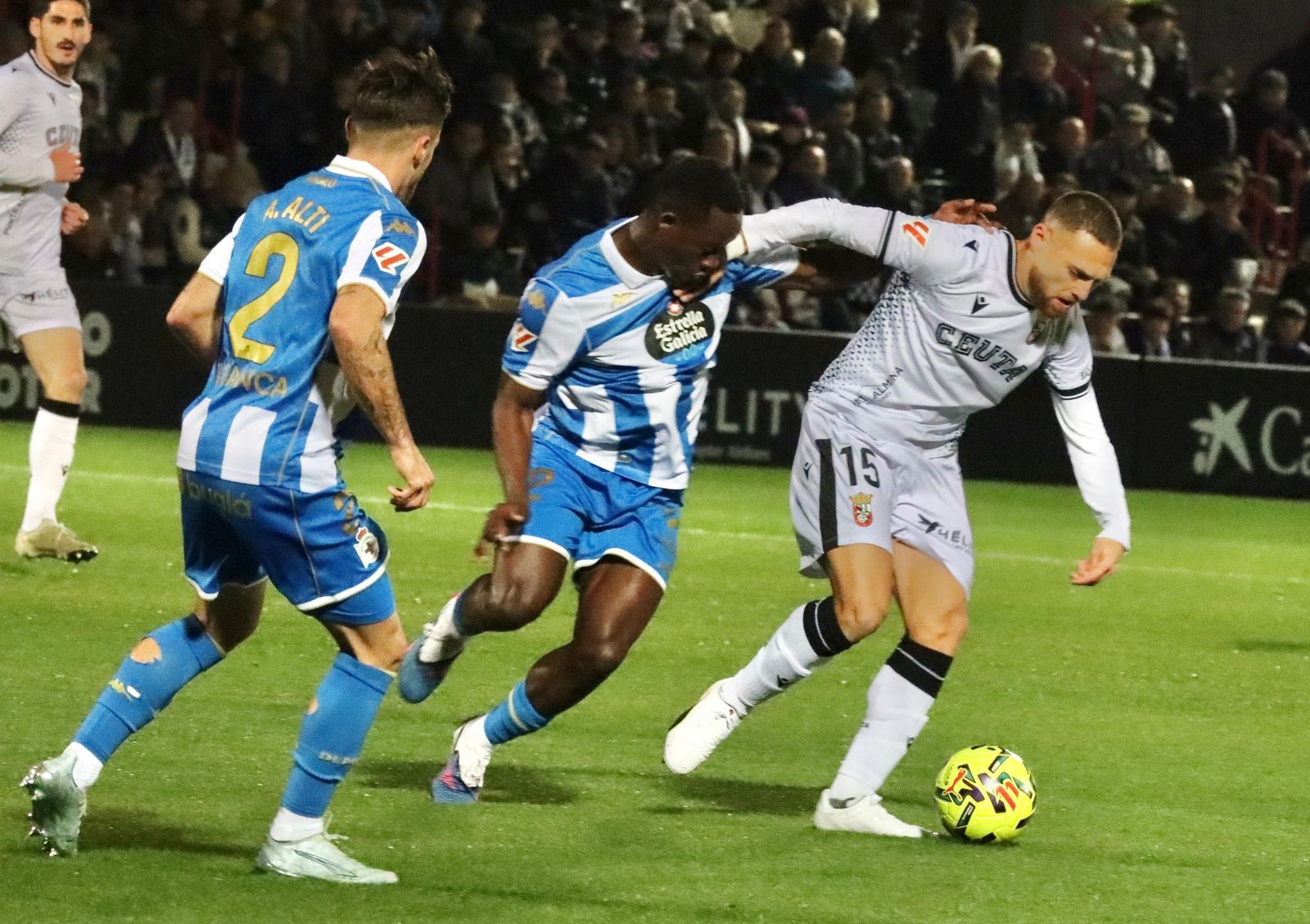 Las imágenes del partido entre la AD Ceuta y el Real Club Deportivo (1-2)
