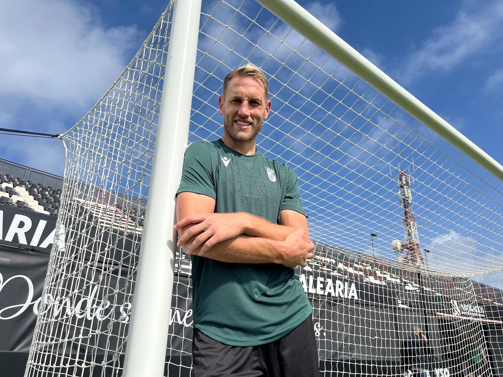 El futbolista andaluz no se ha perdido ni un solo minuto en lo que va de liga y se ha hecho grande en el centro de la zaga.