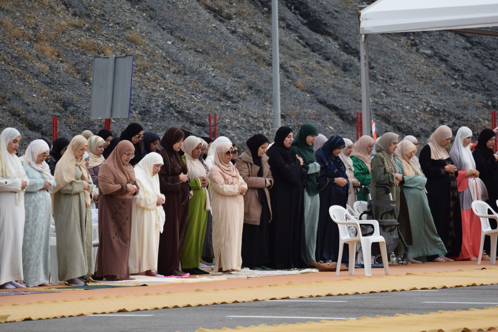 Devoción y respeto en otro rezo multitudinario en Ceuta
