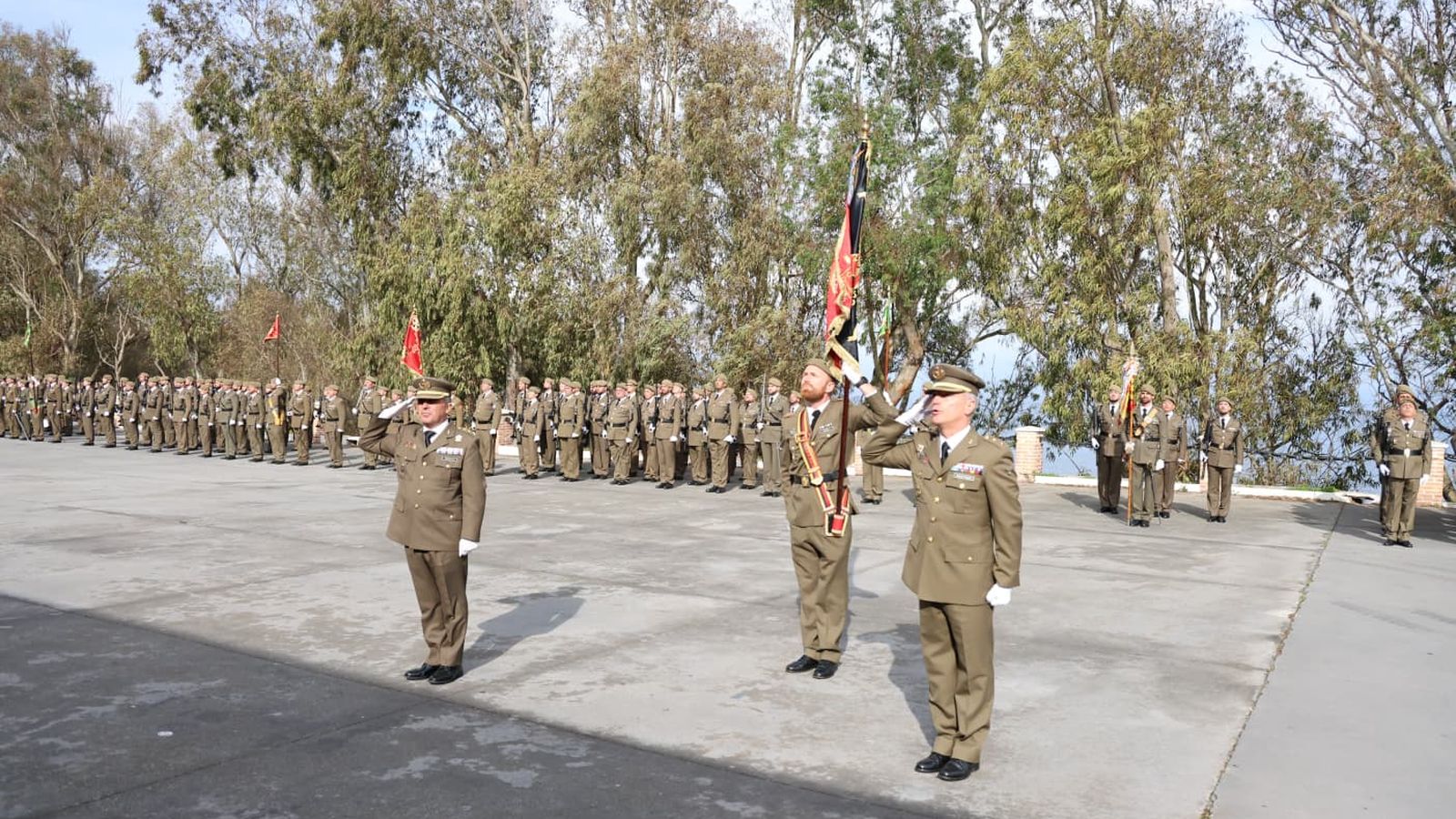 Actos de relevo de los jefes de tres regimientos de la Comandancia General de Ceuta