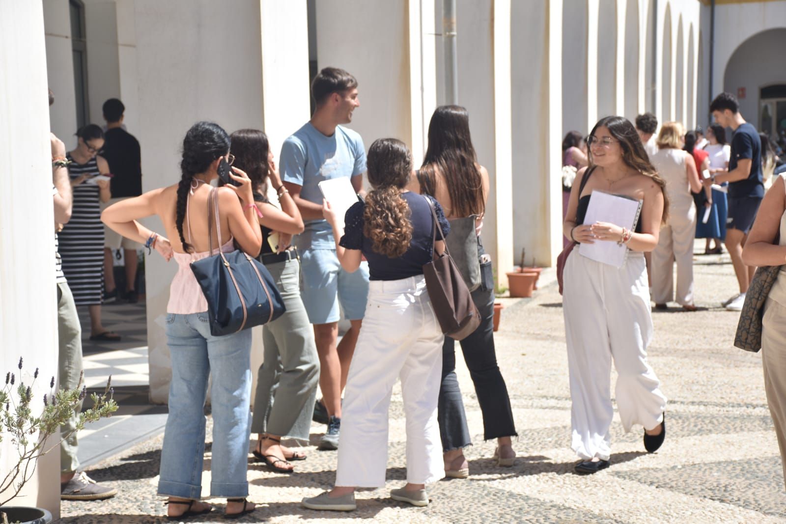 FOTOGALERÍA | Así ha sido el primer día de Selectividad en Ceuta