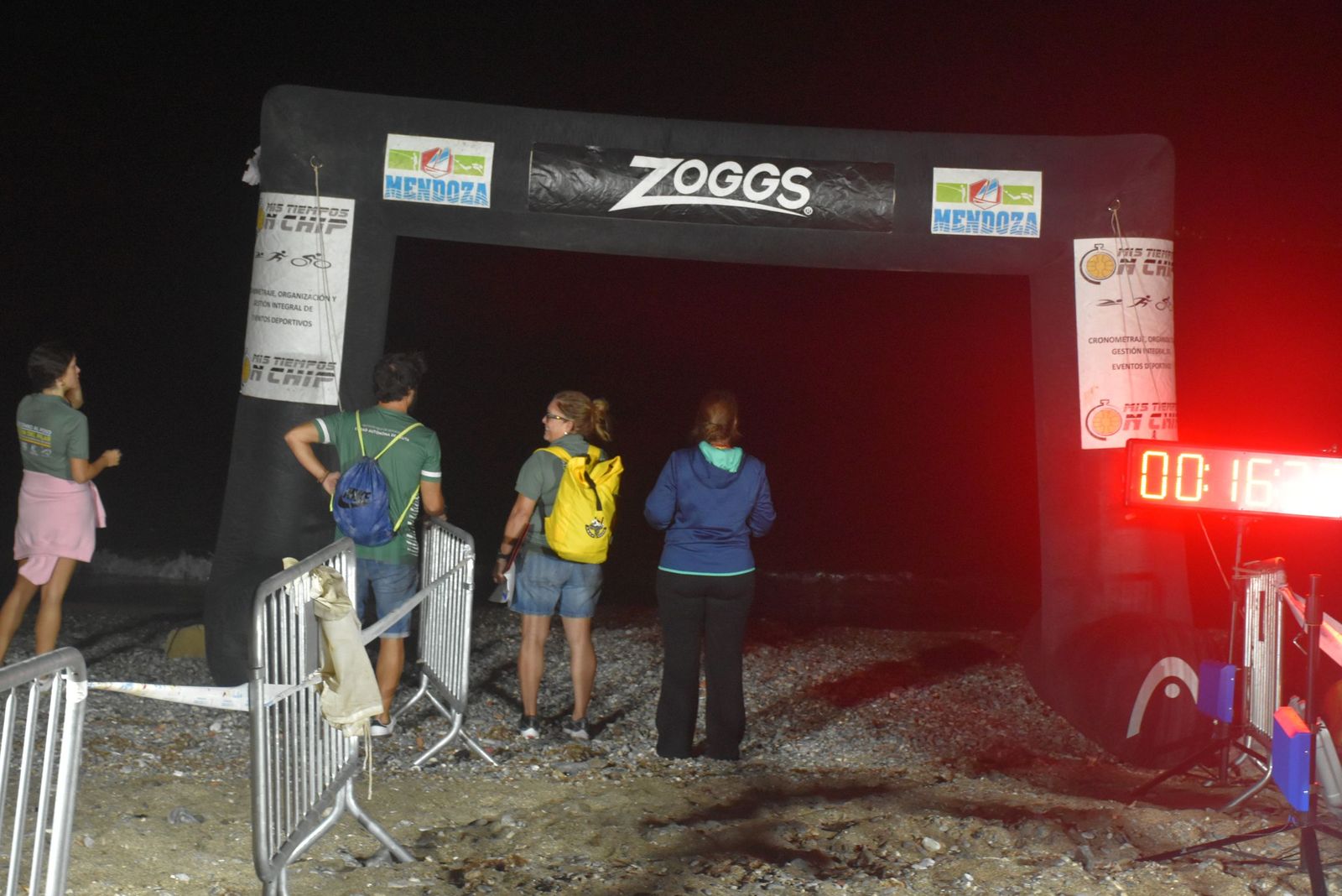 Éxito absoluto del V Ascenso al Foso bajo la luz de las murallas